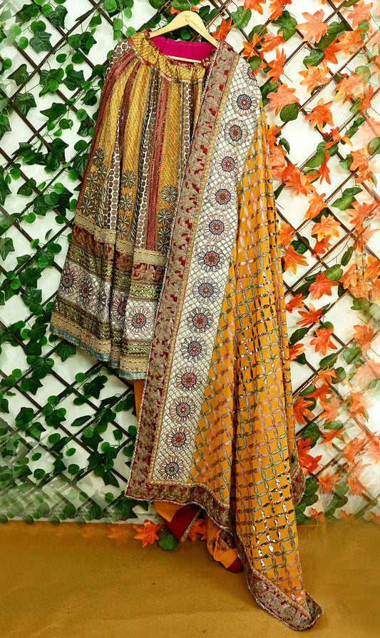 Indian Pre-owned Heavy Wedding Hand Embroidered Lehenga/Dupatta Designer By Anamika Khanna Zardozi Bridal Wear Floral Design