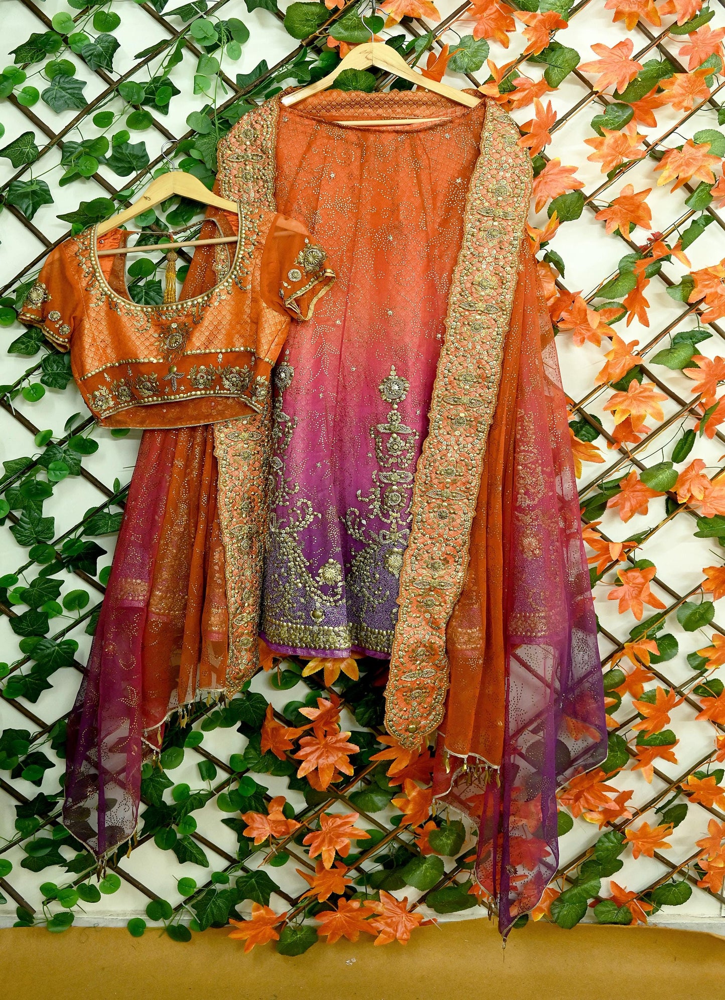 Indian Pre-owned Heavy Wedding Purple & Orange Net/Mesh Hand Embroidered Lehenga/Dupatta/Choli Designer By Tarun Tahiliani Party/Bridal Wear