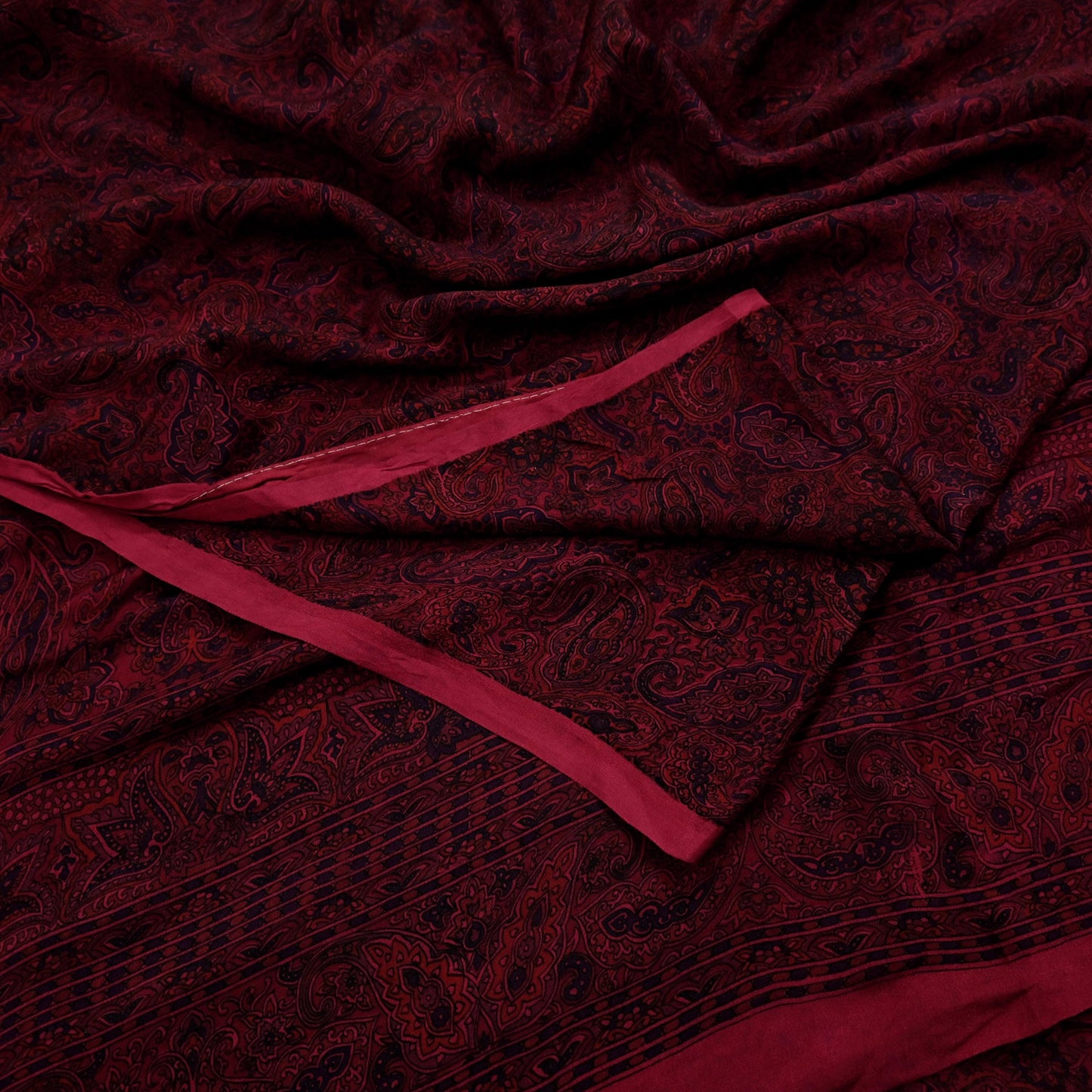 Indian Vintage Sari  Black & Maroon 100% Pure Silk Printed Saree 5yd Sewing Craft Fabric DressMaking Soft Quilting Crafting Upcycle Used