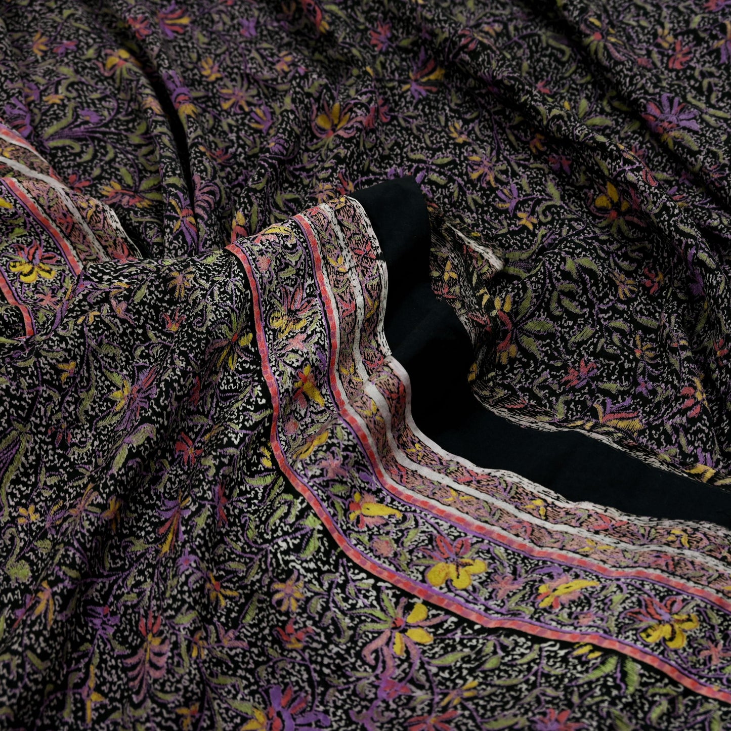 Indian Vintage Sari Black Printed Pure Silk Sarees Craft Fabric 6yd Sewing Floral Soft Dress Designing  for Crafting Quilting Upcycle Wrap