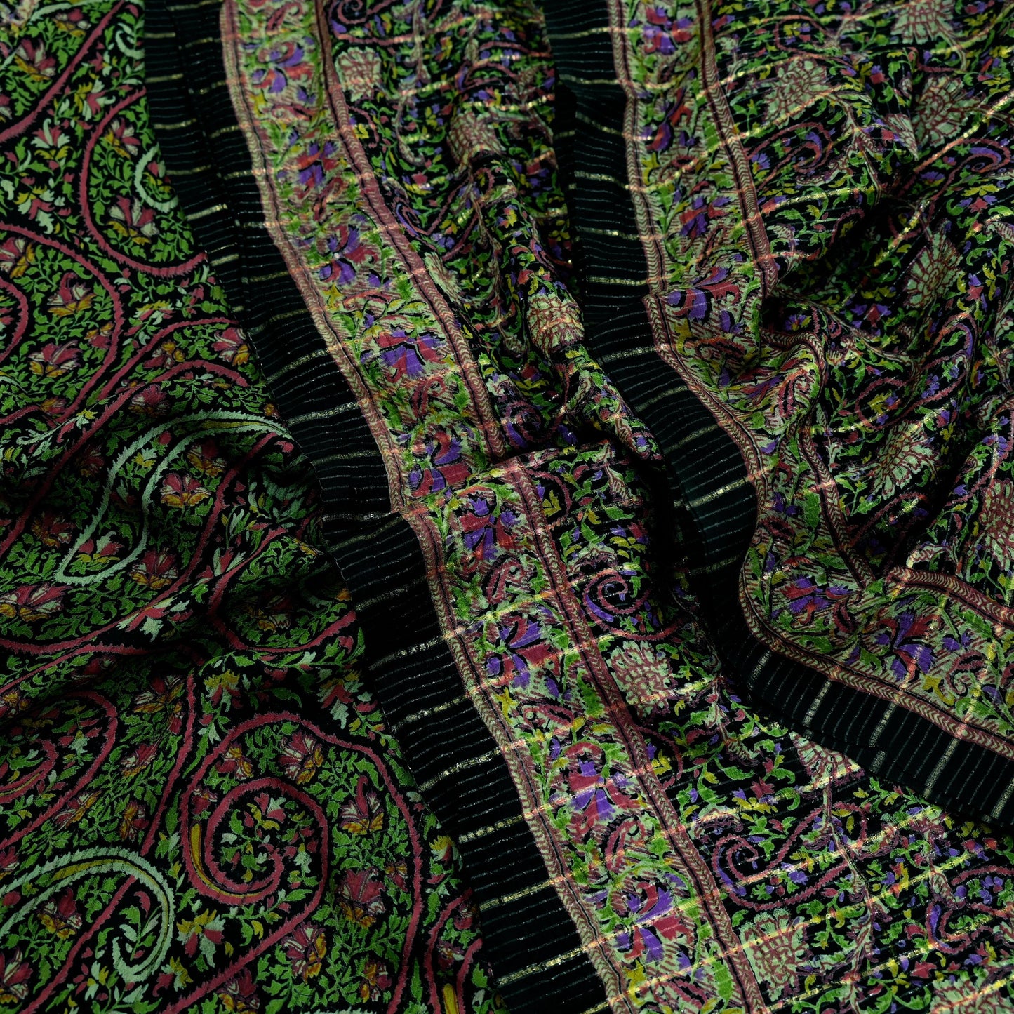 Indian Vintage Sari Black Printed Pure Silk Sarees Craft Fabric 5yd Sewing Floral Soft Dress Designing  for Crafting Quilting Upcycle Wrap