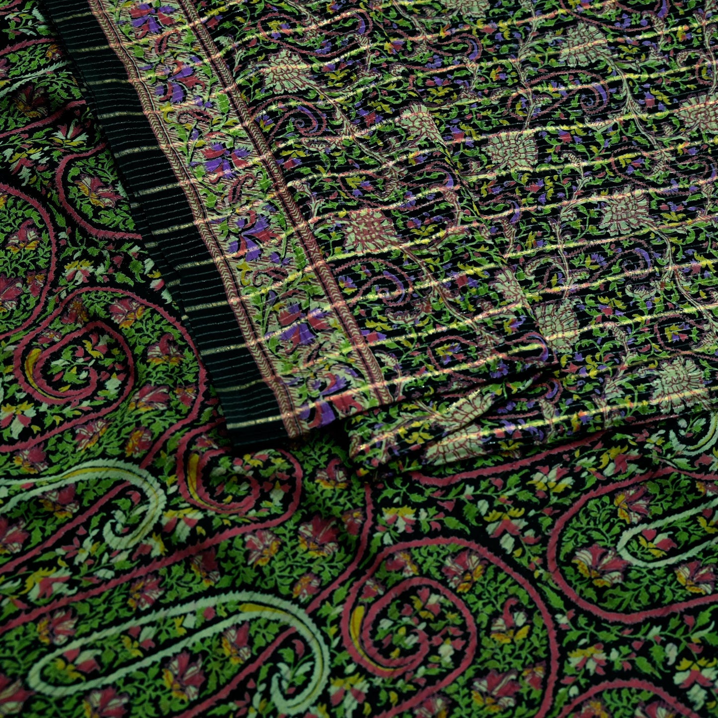 Indian Vintage Sari Black Printed Pure Silk Sarees Craft Fabric 5yd Sewing Floral Soft Dress Designing  for Crafting Quilting Upcycle Wrap