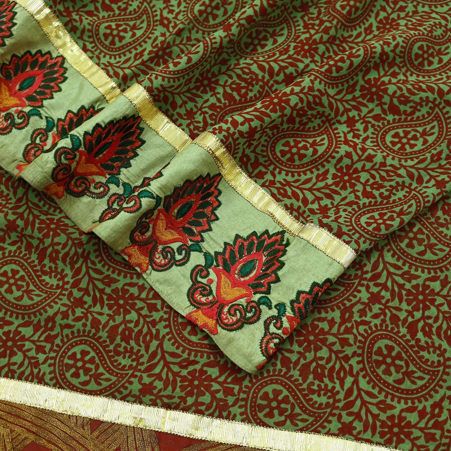 Indian Vintage Green Saree Pure Georgette Silk Hand Embroidered Sari Craft Fabric 5Yd Ethnic Soft Dress making Crafting Quilting