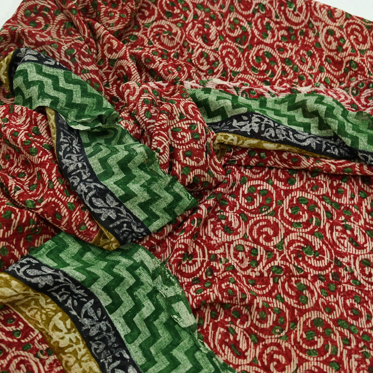 Women Vintage Sari Beige & red Pure Georgette Silk Block Printed Saree Craft Fabric Sewing 5Yd Soft Light Sari Dress Making Quilting