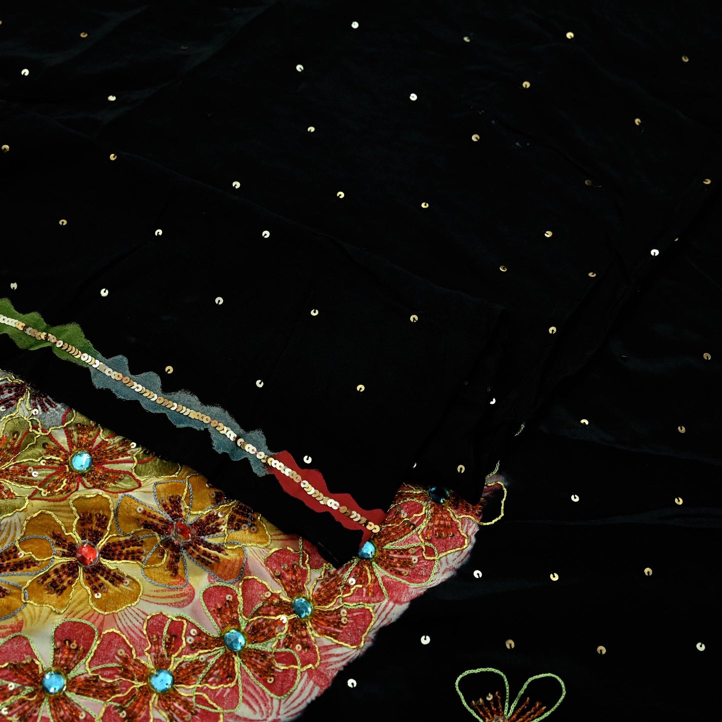 Indian Vintage Sari Black Pure Crepe Silk Hand Embroidered Saree 5yd Sewing Floral Craft Sequins Dress making Crafting Quilting