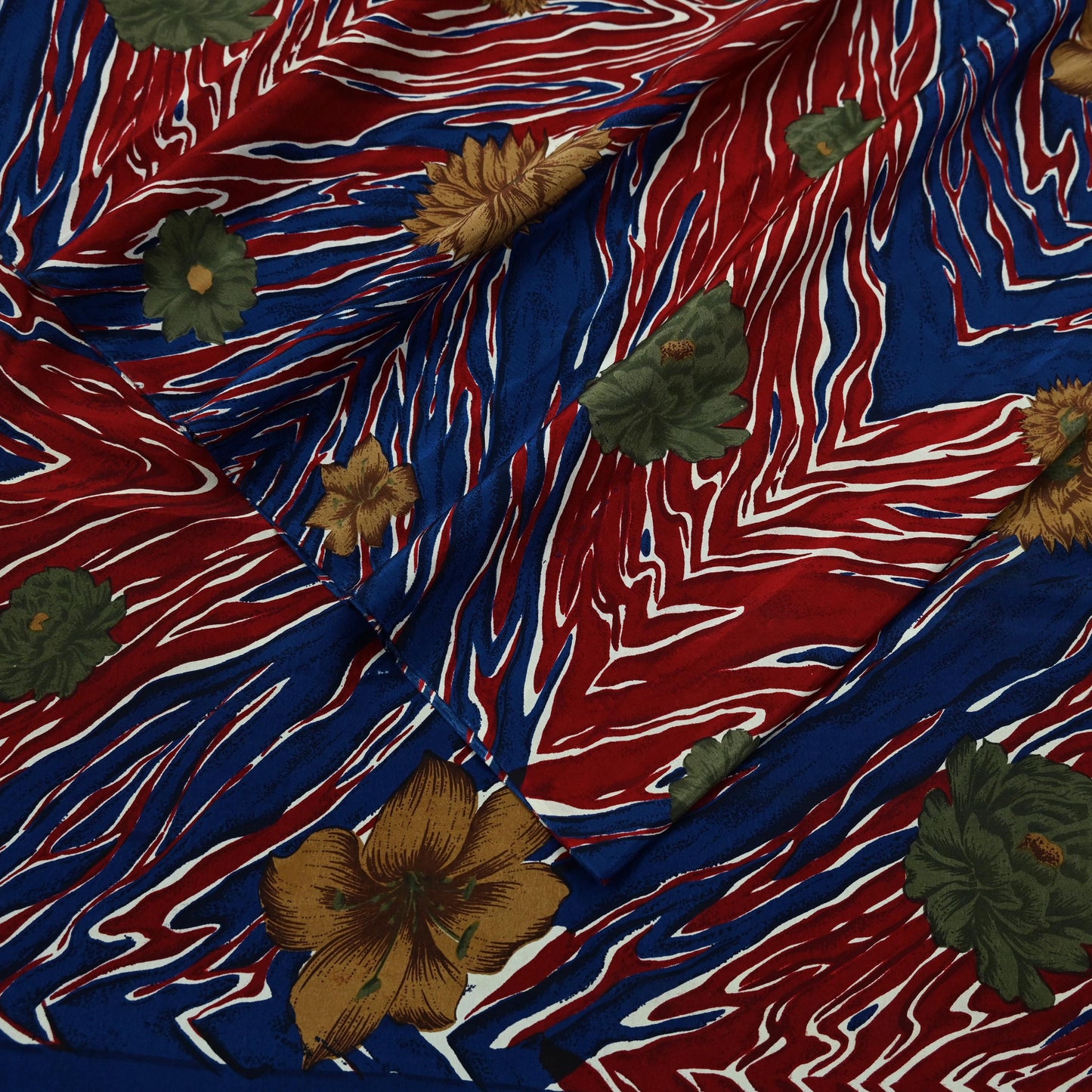 Indian Vintage Red & Blue Saree Pure Crepe Silk Printed Sari Craft Fabric 5yd Sewing Abstract Soft Craft Fabric Wrap Dress making