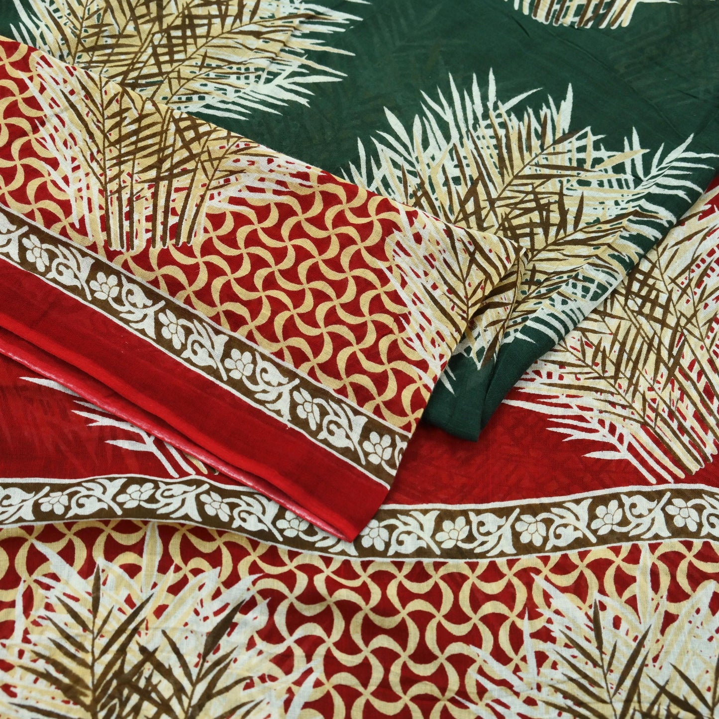 Indian Vintage Sari Green & Red Printed Pure Cotton Saree Craft Fabric 5Yd Sewing Sarong Wrap Boho Floral Crafting Upcycle Quilting Used