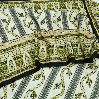 Indian Vintage Sari Ivory & Black Printed Pure Silk Sarees 5yd Sewing Craft Fabric DressMaking Soft Wrap Upcycle Quilting Crafting Used
