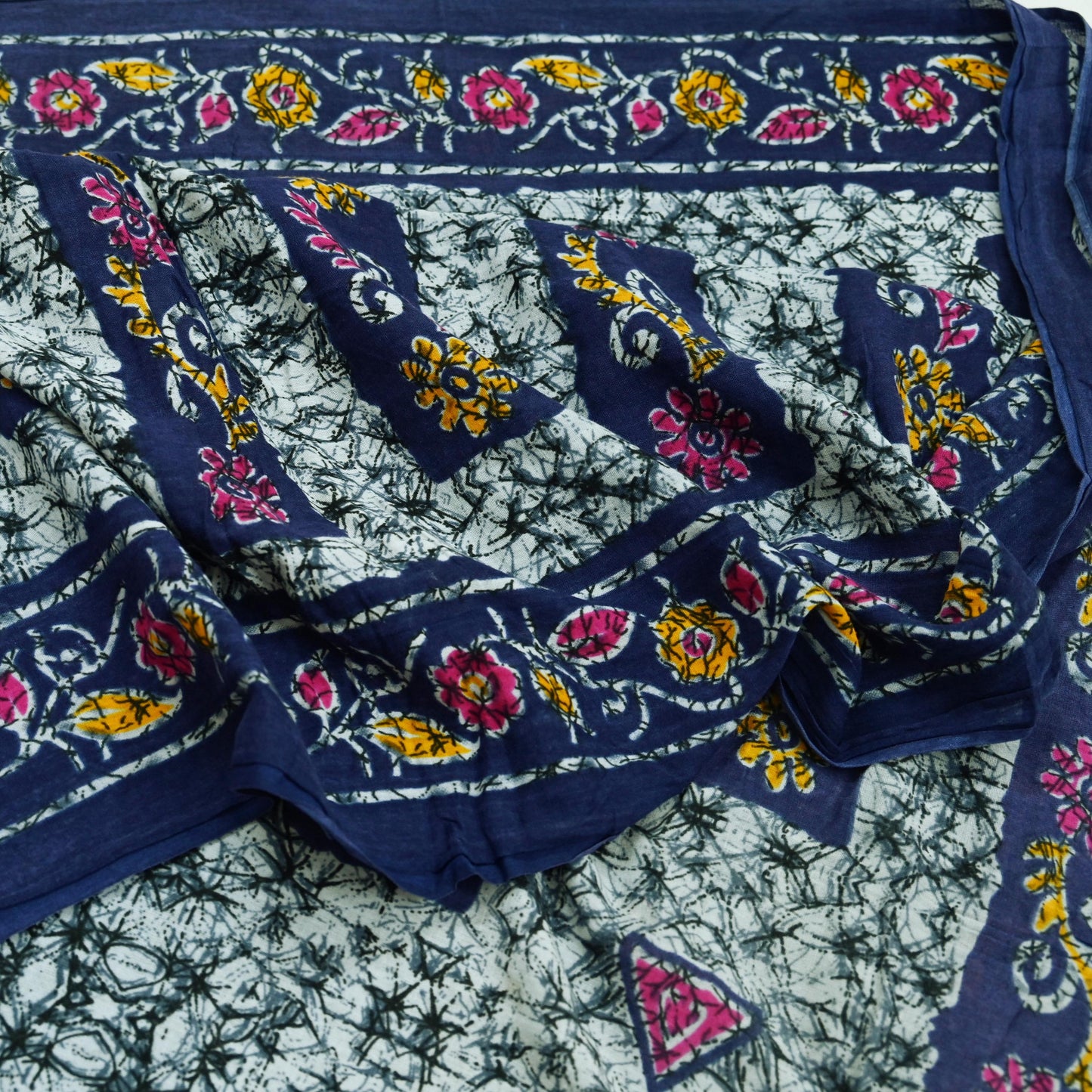 Indian Vintage Sari Gray & Blue Batik Printed Pure Cotton Saree Craft Fabric 5Yd Sewing Soft Sarong Wrap Boho Dress Making Quilting Crafting