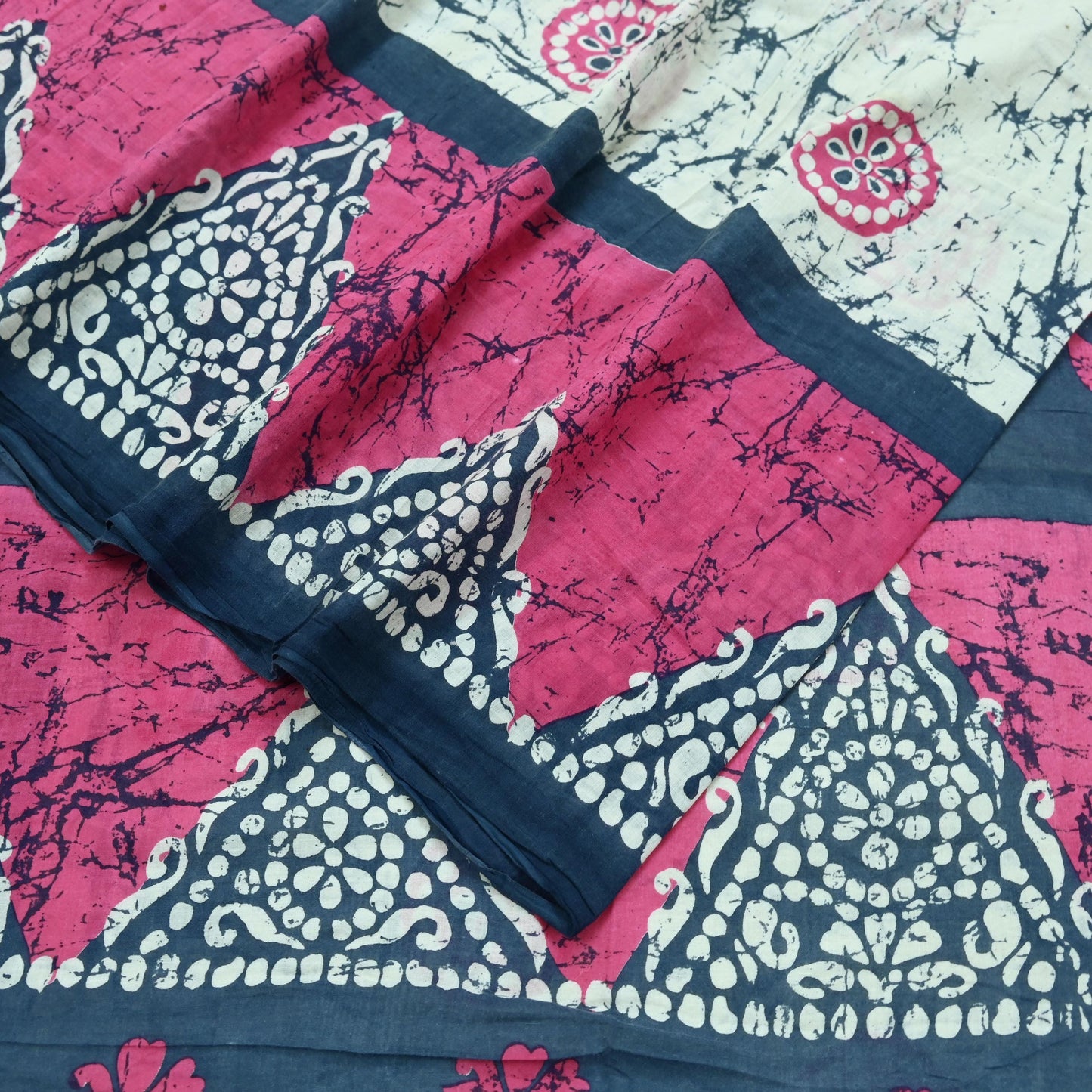 Indian Vintage Sari Gray & Pink Batik Printed Saree 100% Pure Cotton 5Yd Craft Fabric Soft Sewing Sarong Wrap Boho Quilting Dress Making