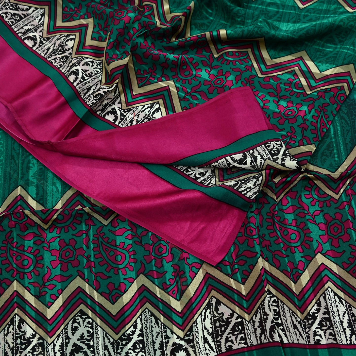 Indian Vintage Sari Green & Pink Pure Georgette Silk Printed Saree Craft Fabric Sewing 6Yd Soft Light Dress Making Floral