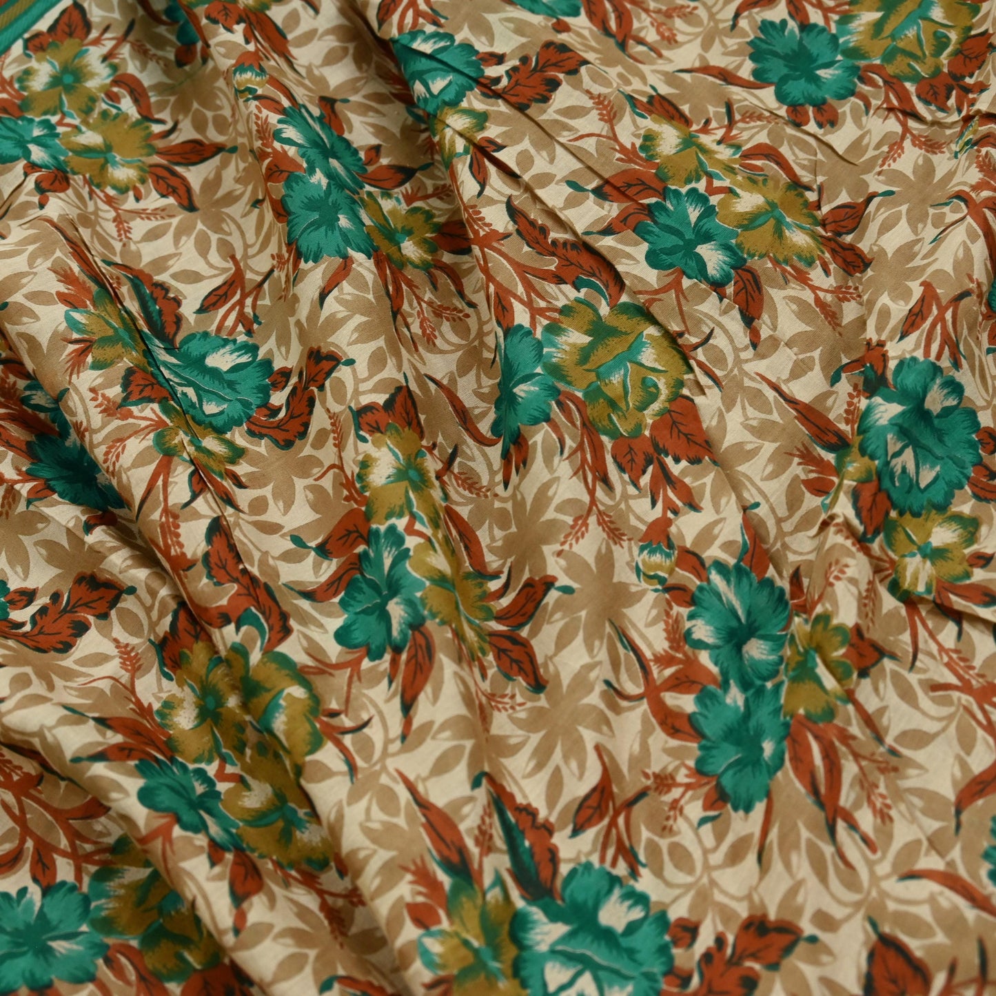 Indian Vintage Sari Beige & Green Pure Cotton Printed Sarees Craft Fabric Soft 5Yd Sarong Wrap Boho Fabric Kimono Quilting Crafting Upcycle