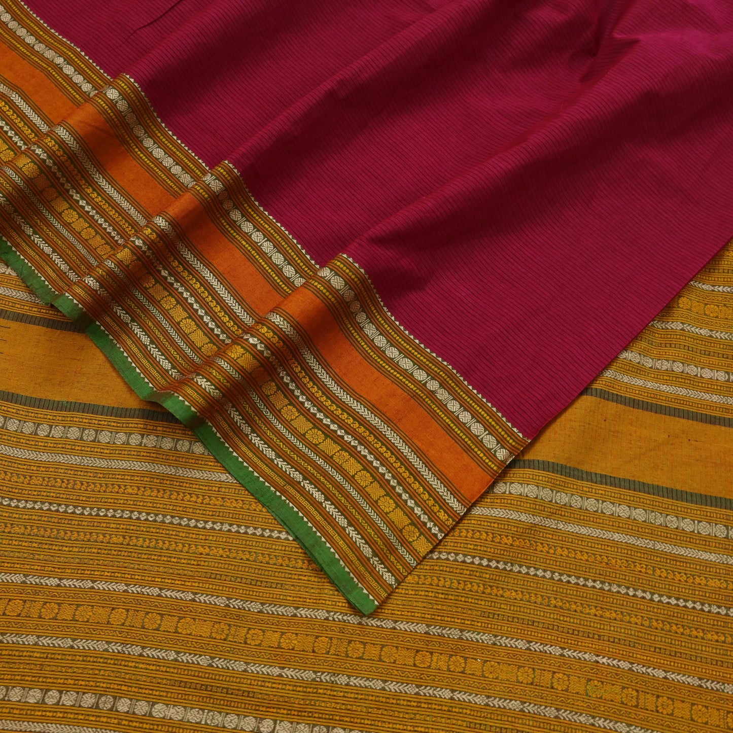 Indian Vintage Sari Red & Green Pure Cotton Hand Woven Baluchari Saree 5yd Craft Fabric Ethnic Dress making Crafting Quilting