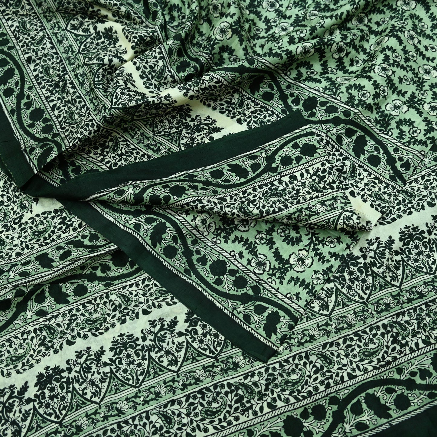 Indian Vintage Ivory & Green Saree Pure Silk Printed Sari 6yd Sewing Craft Fabric Dress Making Soft Crafting Quilting Quilting Upcycle