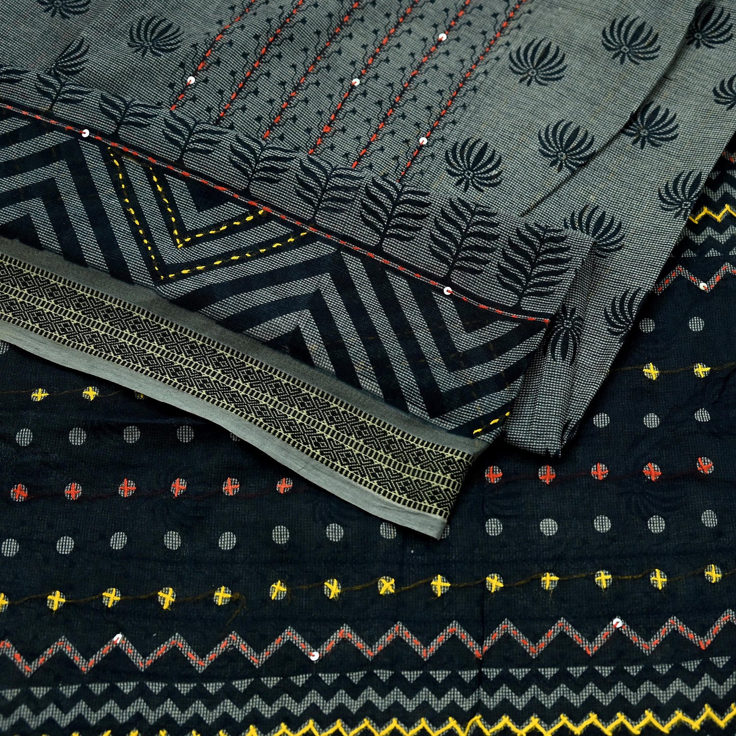Indian Vintage Sari Black Pure Cotton Hand Embroidered Sarees Kantha Fabric 5yd Sewing Floral Soft Dress making Crafting Quilting