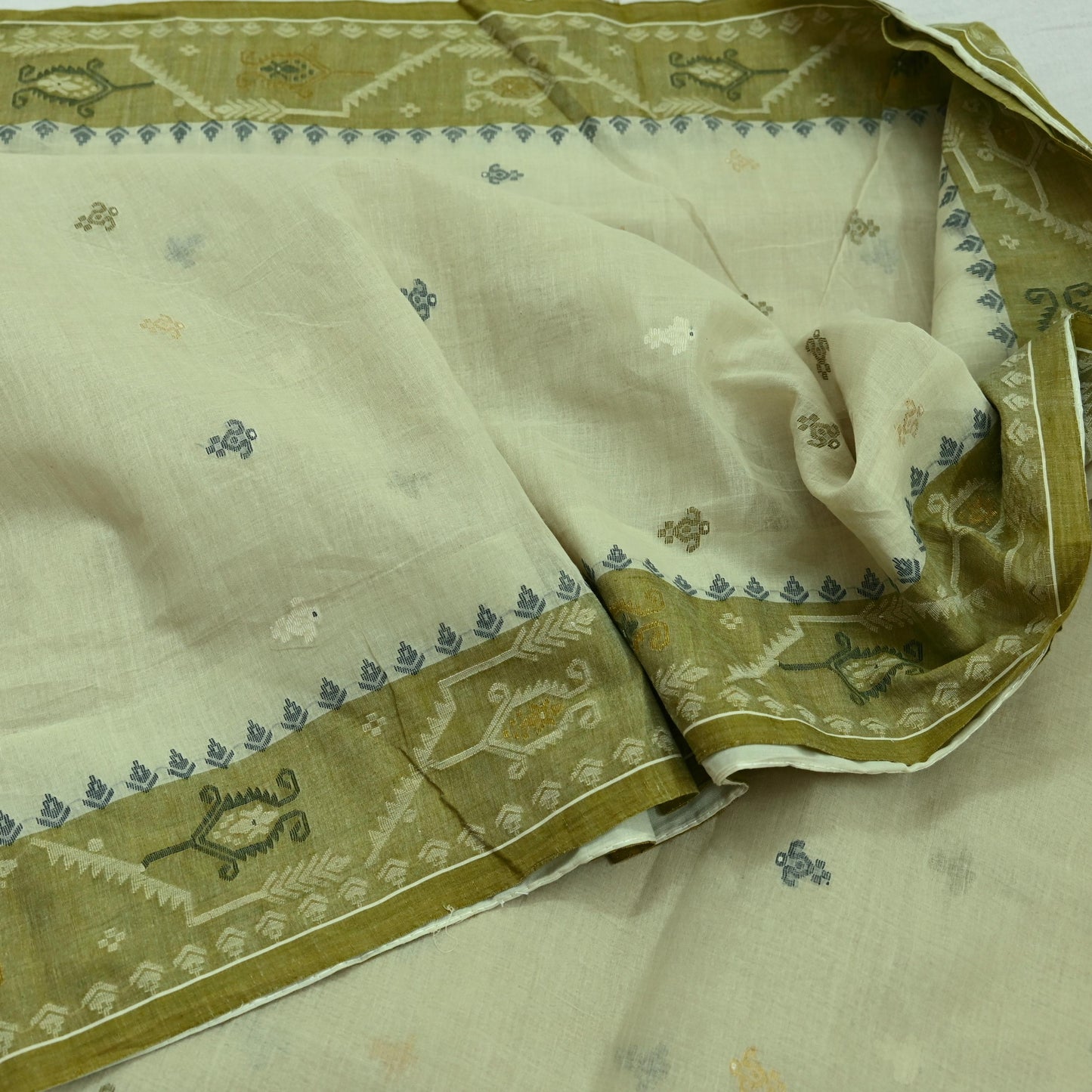 Indian Vintage Sari Olive Green Pure Cotton Bengali Handloom Tant Sarees Craft Fabric 5Yd Sewing Soft Crafting Dress making Upcycle Quilting