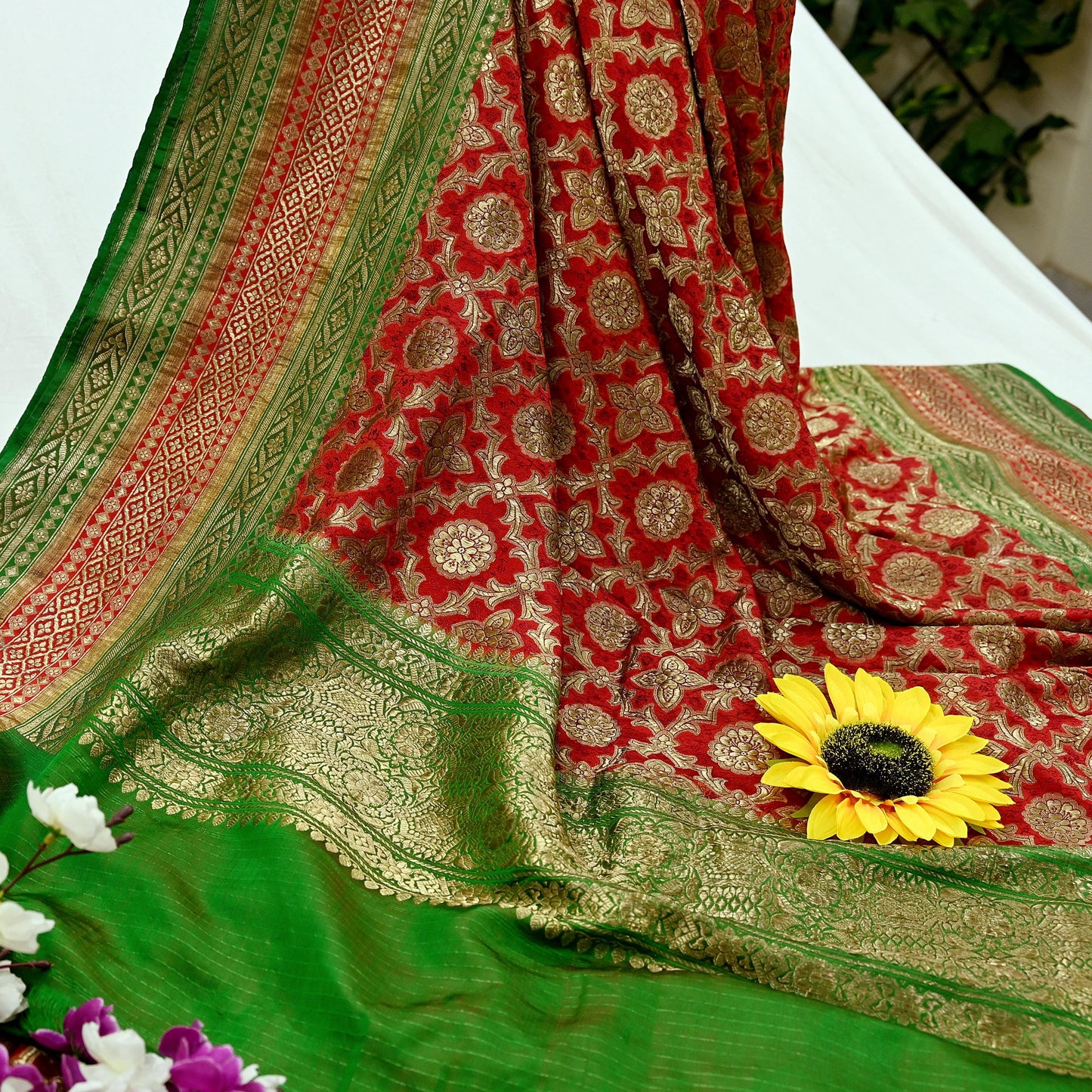Indian Antique Vintage Heavy Wedding Sari Red & Green Pure Satin Silk Hand Woven Banarasi Sarees Zari 5Yd Floral Pre-owned Designing