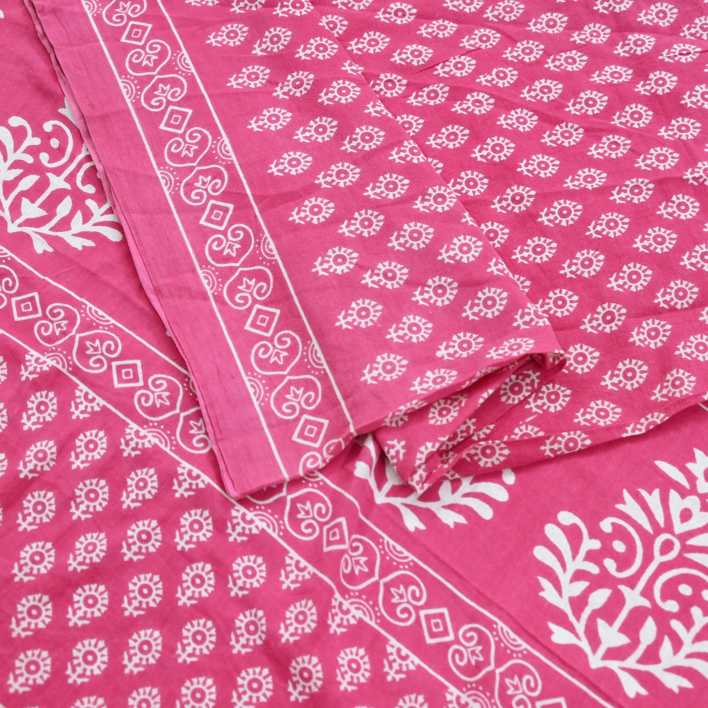 Indian Vintage Sari Pink Block Printed Pure Cotton Sarees 6Yd Craft Fabric Sewing Sarong Wrap Boho Upcycle quilting Dress making
