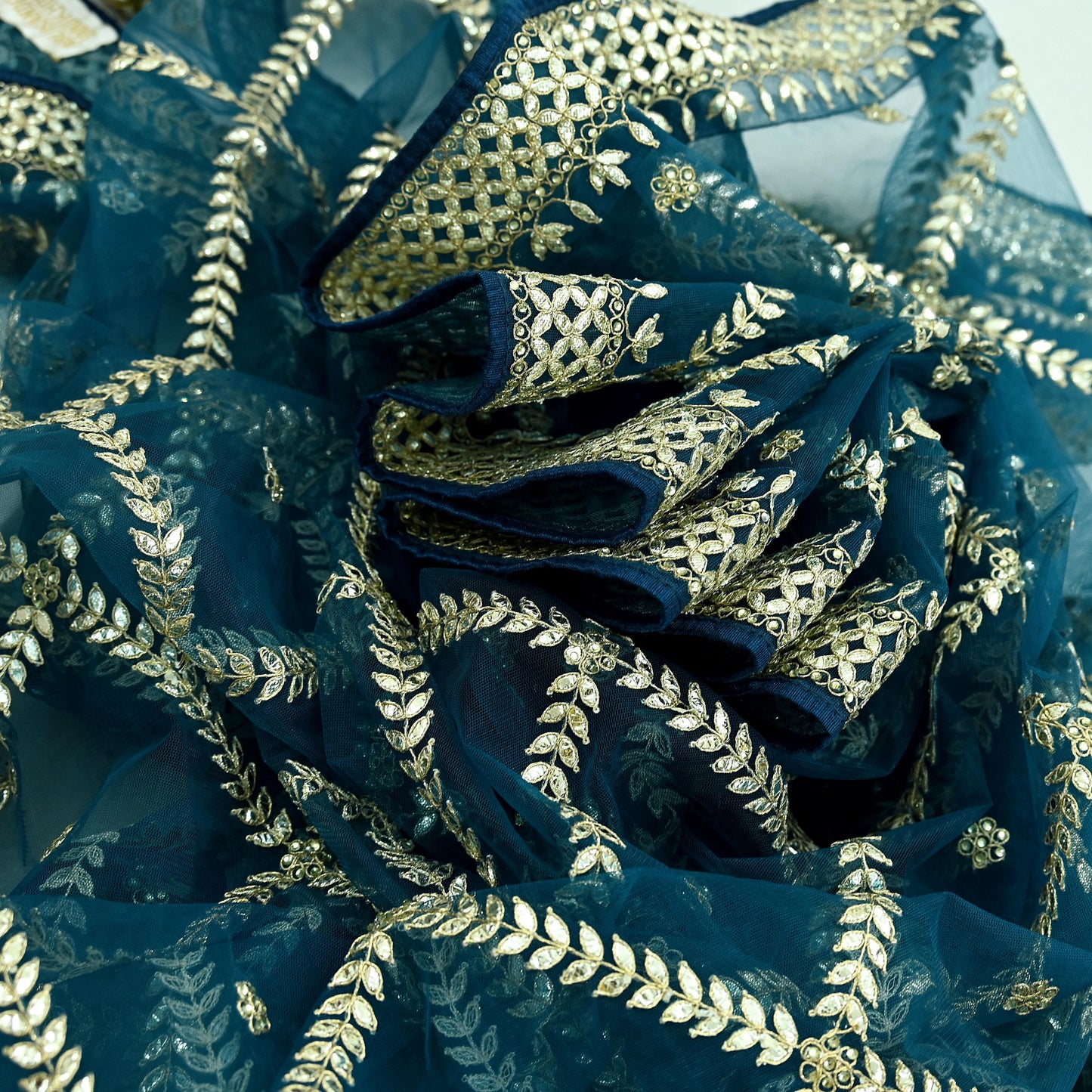 Indian Pre-owned Heavy Dupatta Blue Net Long Stole Hand Embroidered By Designer Abu Jani Scarves Bridal Veil