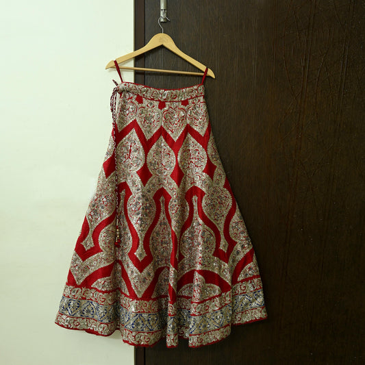 Indian Pre-owned Red Heavy Wedding Pure chhanderi Silk Hand Embroidered Lehenga/Skirt Designer By Sabyasachi Zardozi Bridal Wear