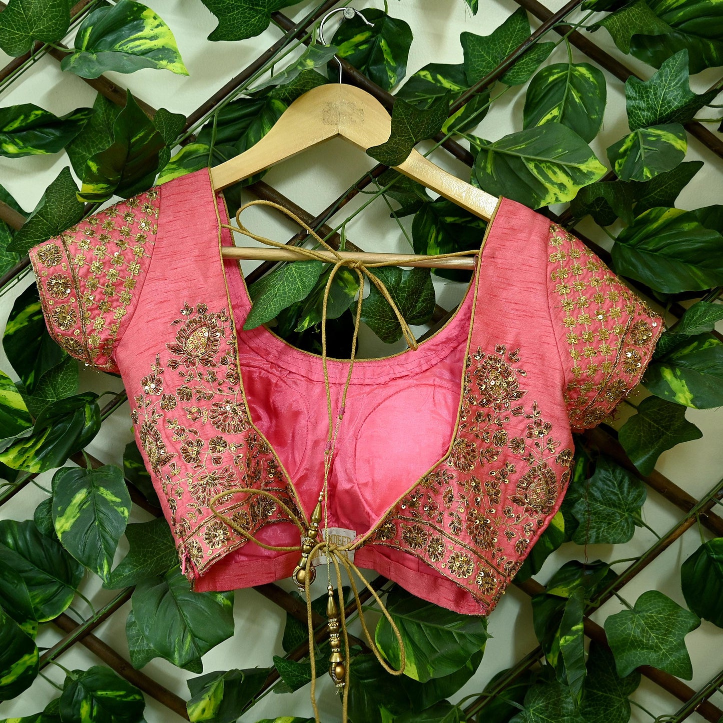 Indian Pre-owned Green & Pink Pure Chanderi Silk Hand Embroidered By Designer Abu Jani Padded Blouse/Top/Crop M Size Party wear Bollywood