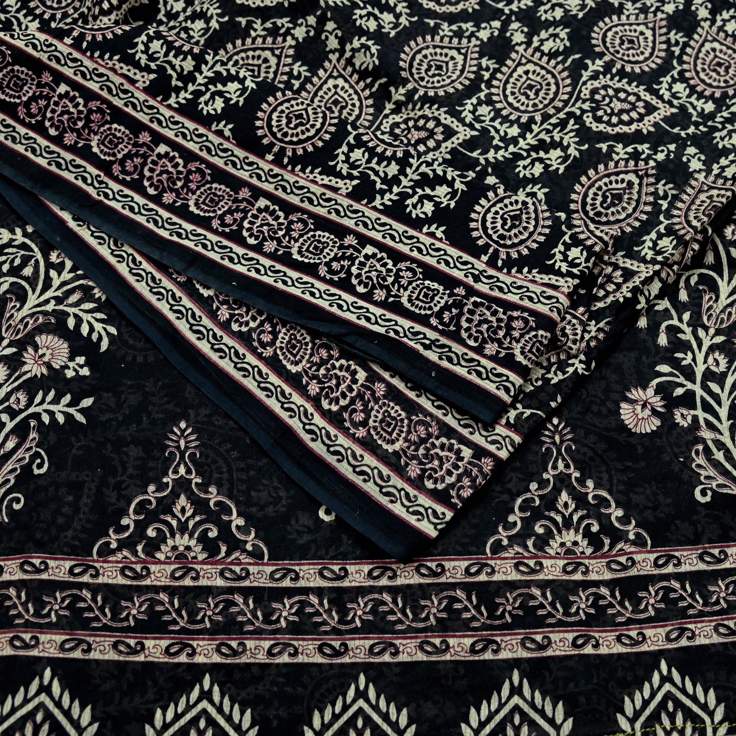 Indian Vintage Sari Black Printed 100% Pure Cotton Saree Craft Fabric 5Yard Sewing Sarong Wrap Boho Floral Dress Making Crafting Quilting
