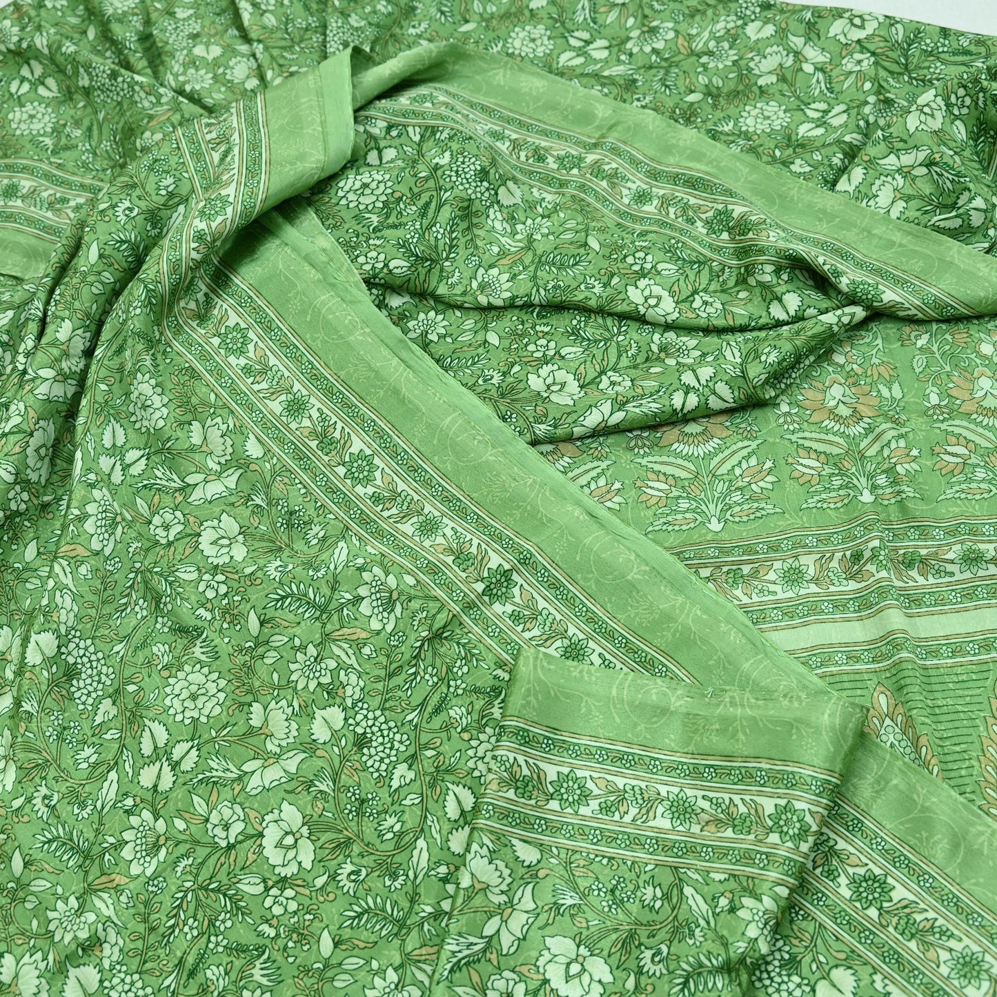 Indian Vintage Green Saree Moss Crepe Printed Sari 5yd Sewing Floral Soft Craft Fabric Dressmaking For Crafting Quilting Upcycle
