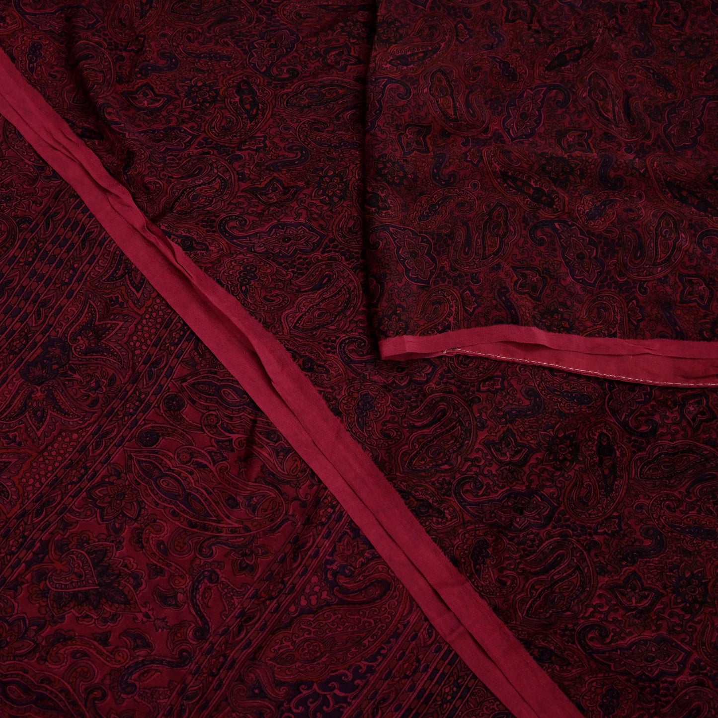 Indian Vintage Sari  Black & Maroon 100% Pure Silk Printed Saree 5yd Sewing Craft Fabric DressMaking Soft Quilting Crafting Upcycle Used