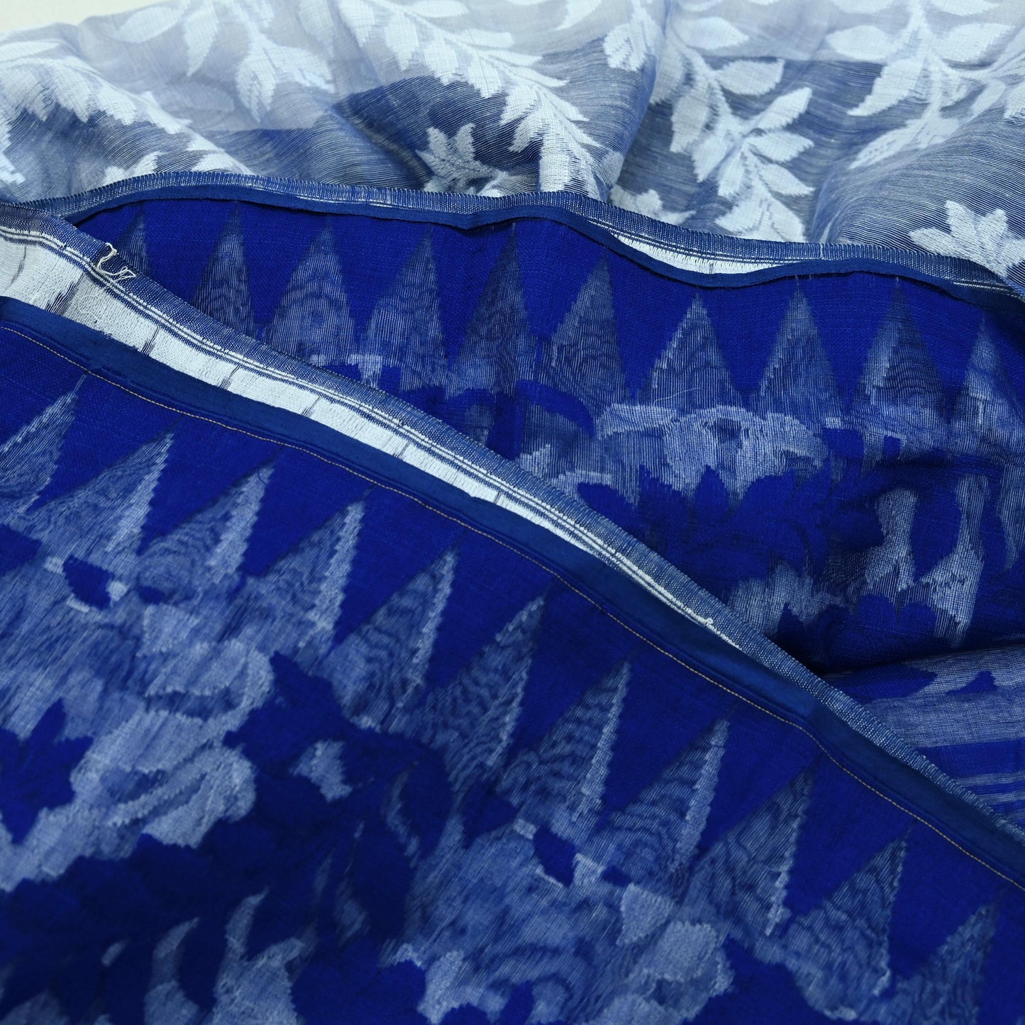 Indian Vintage Sarees White & Blue Cotton Hand Woven Jamdani Sari 5yd Ethnic Floral Craft Fabric Dress making Upcycle Crafting Quilting Zari