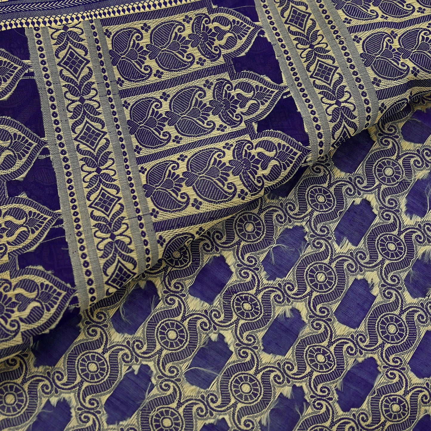Indian Vintage Sari Purple Pure Cotton Hand Woven Sarees Craft Fabric 6yd Ethnic Floral Crafting Upcycle Quilting Dress Making Quilting