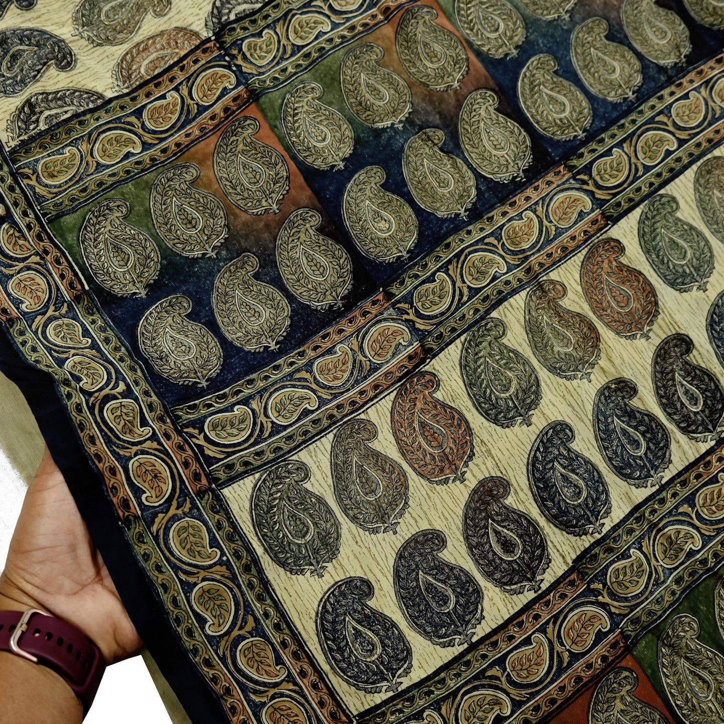 Indian Vintage Sari Beige Pure Crepe Silk Printed Sarees 5yd Sewing Paisley Soft Craft Fabric Wrap Dress making Crafting Quilting Used
