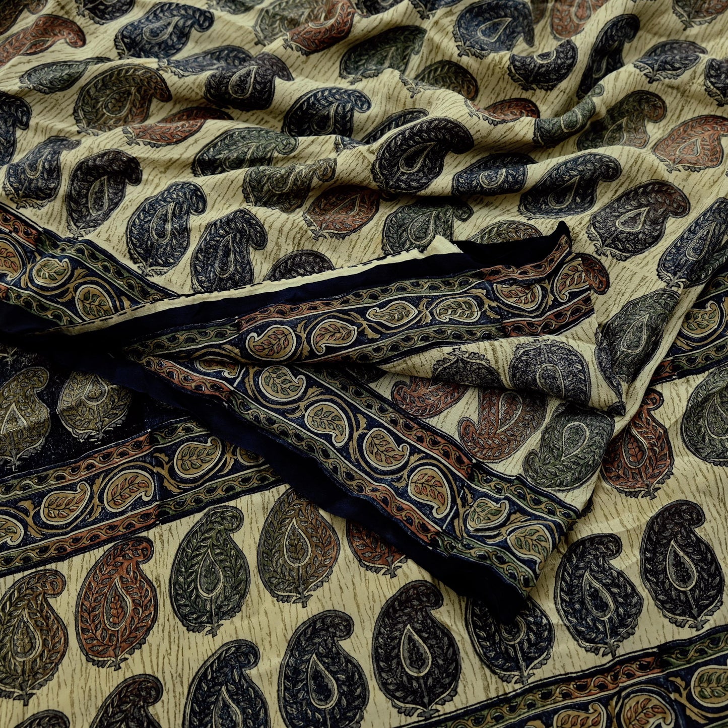 Indian Vintage Sari Beige Pure Crepe Silk Printed Sarees 5yd Sewing Paisley Soft Craft Fabric Wrap Dress making Crafting Quilting Used