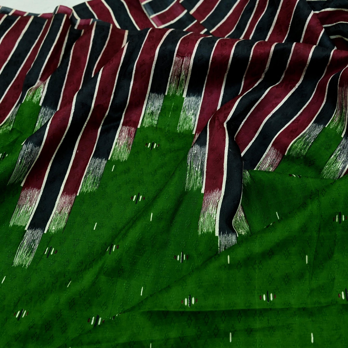 Indian Vintage Sari Green Pure Silk Printed Sarees 6yd Sewing Craft Fabric Dress Making  Soft Floral Wrap Upcycle Used Quilting Crafting