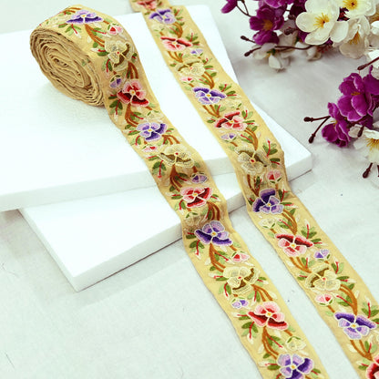 Indian Antique Vintage Real Chain Stitch Border Beige Hand Embroidered Craft Trim Lace Sewing Sarees Ribbon Recycled 1yard