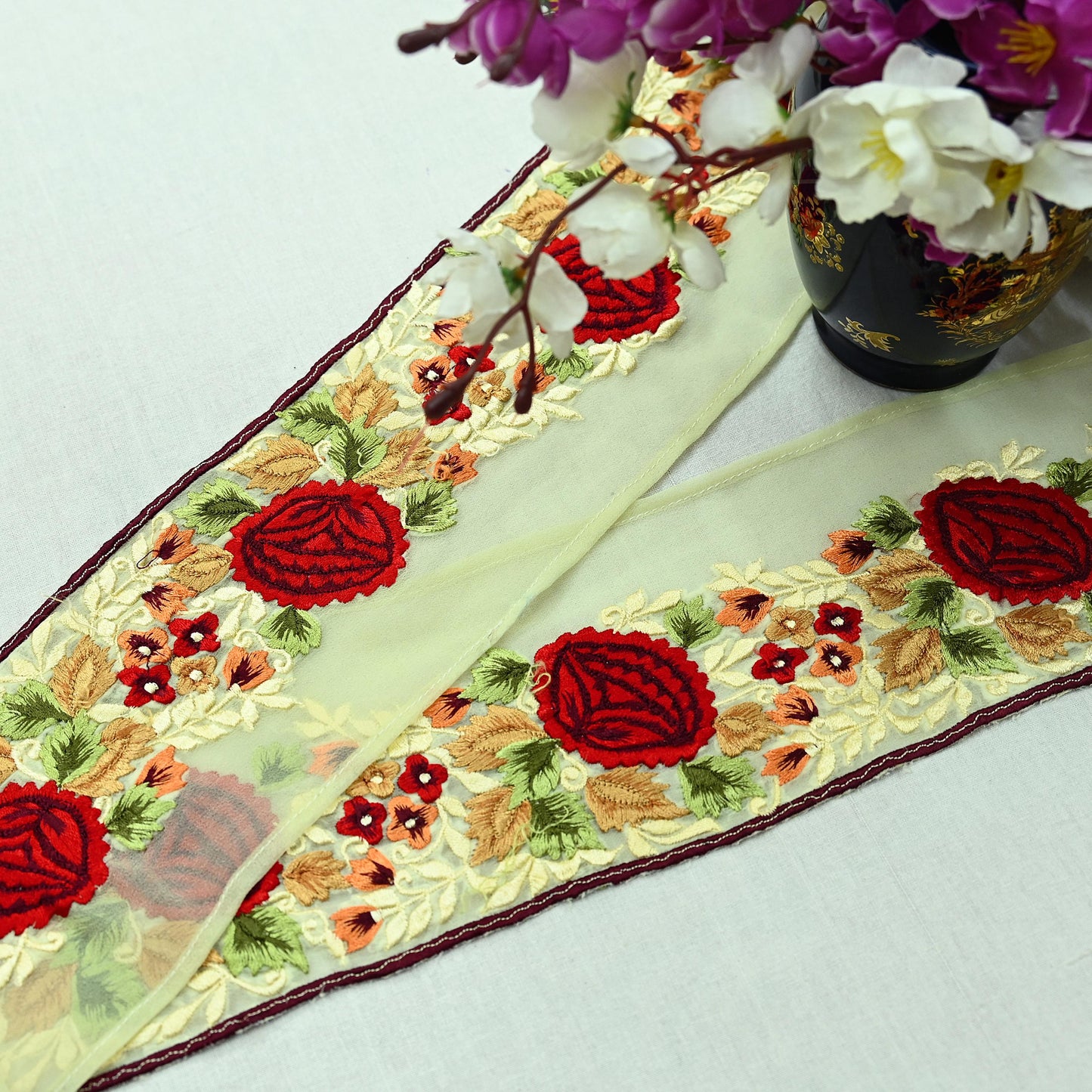 Indian Vintage Yellow Border Pure Georgette Silk Hand Embroidered 1Yd Craft Trim Lace Sewing Sari Ribbon Recycled