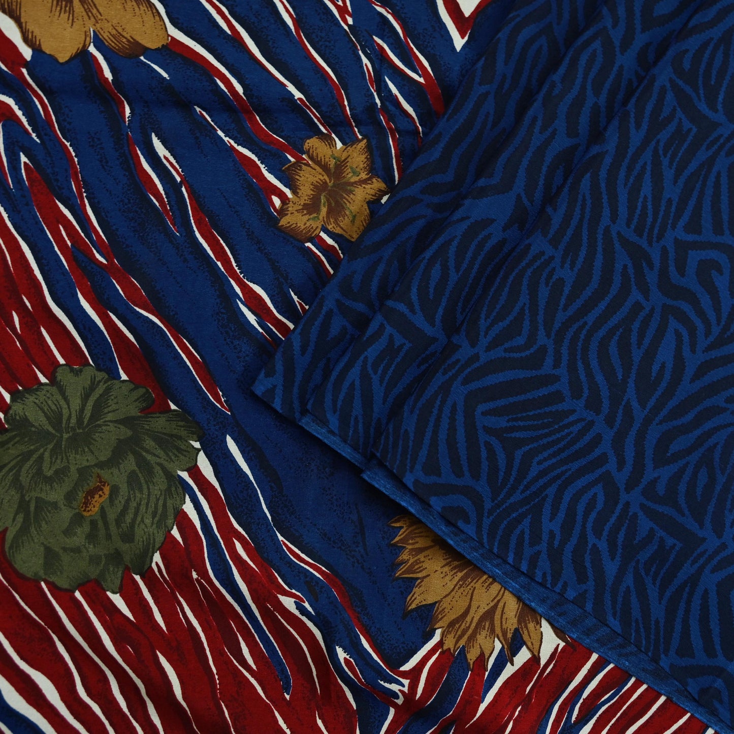 Indian Vintage Red & Blue Saree Pure Crepe Silk Printed Sari Craft Fabric 5yd Sewing Abstract Soft Craft Fabric Wrap Dress making