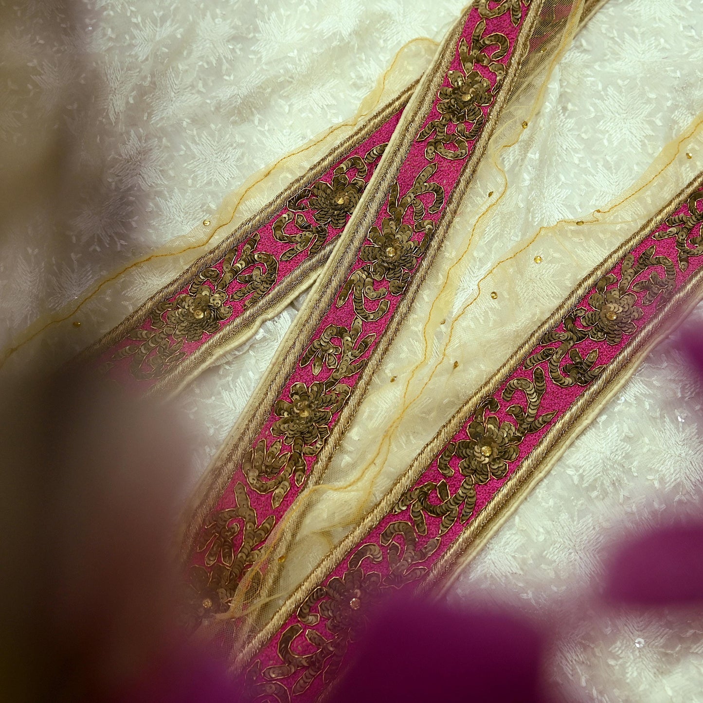 Indian Vintage Beige Sari Border Hand Embroidered 1yd Craft Trim Lace Sewing Net/Mess Ribbon Recycled Sari Border Zardozi/ Dabka Zari