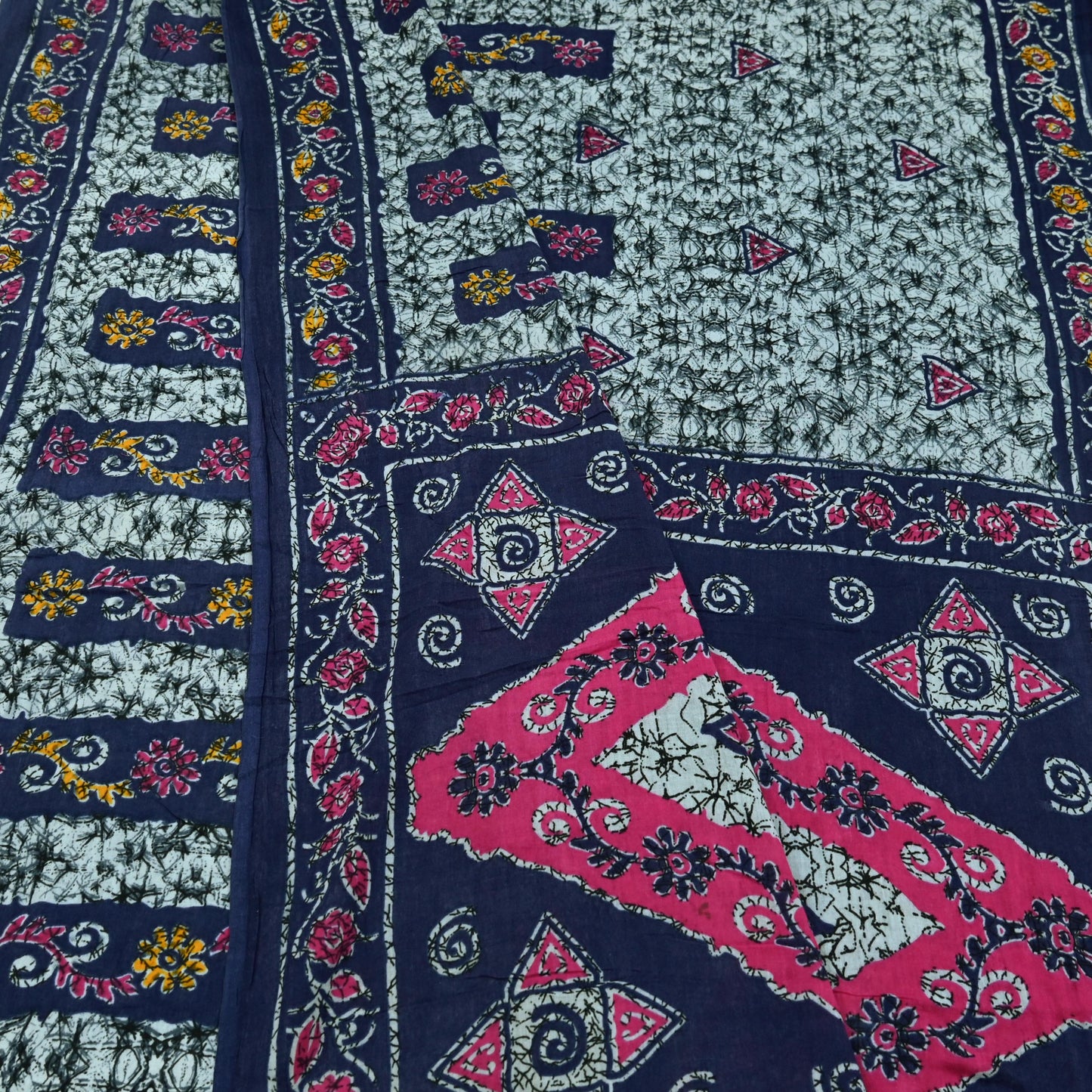 Indian Vintage Sari Gray & Blue Batik Printed Pure Cotton Saree Craft Fabric 5Yd Sewing Soft Sarong Wrap Boho Dress Making Quilting Crafting