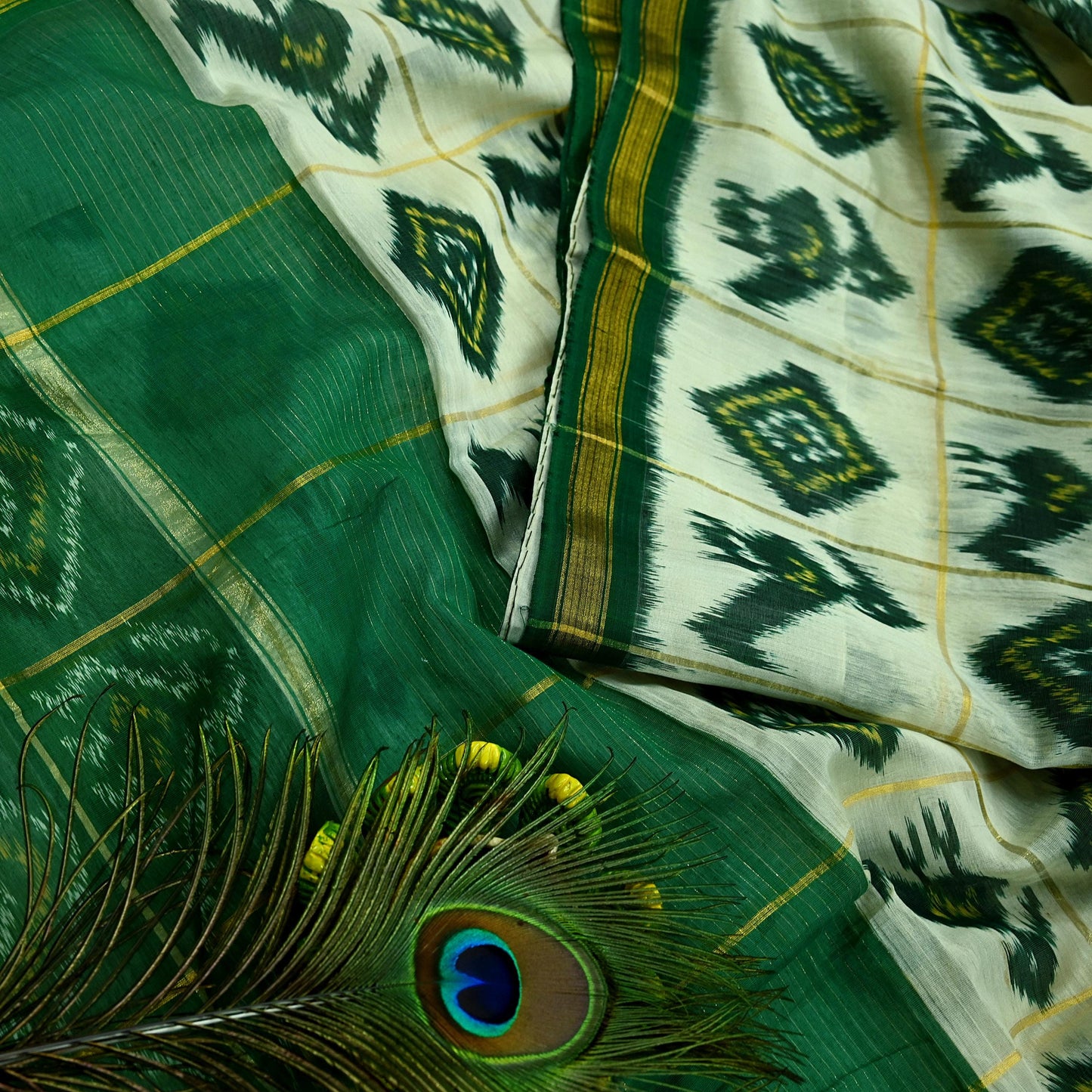 Indian Vintage Ivory & Green Saree Pure Silk Pochampally Hand Woven Ikat Sari Craft Fabric 5Yd Ethnic Zari Border Dress making Fringes