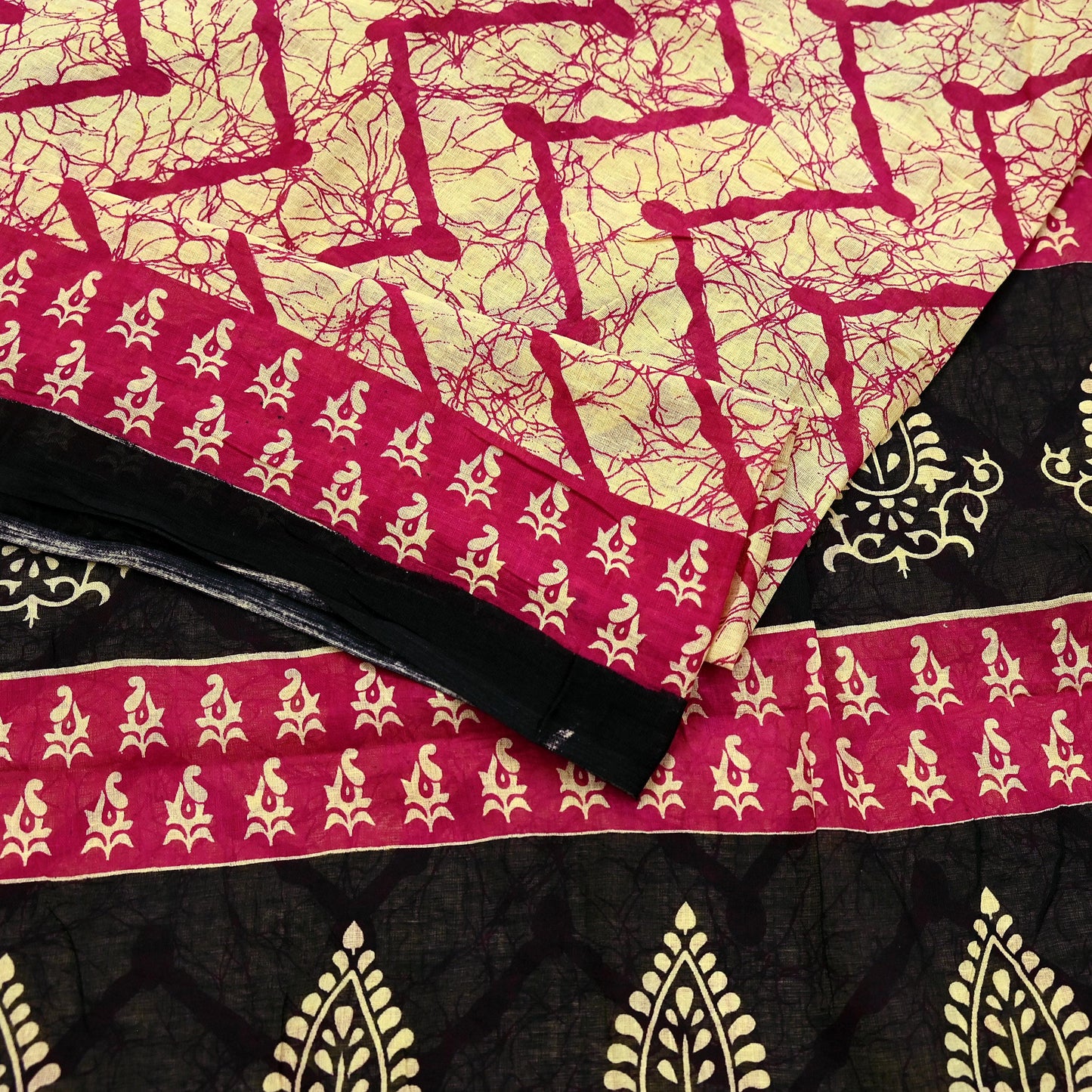 Indian Vintage Sari Beige Batik Printed Saree 100% Pure Cotton 5Yd Craft Fabric Soft Sewing Sarong Wrap Boho Quilting Dress Making