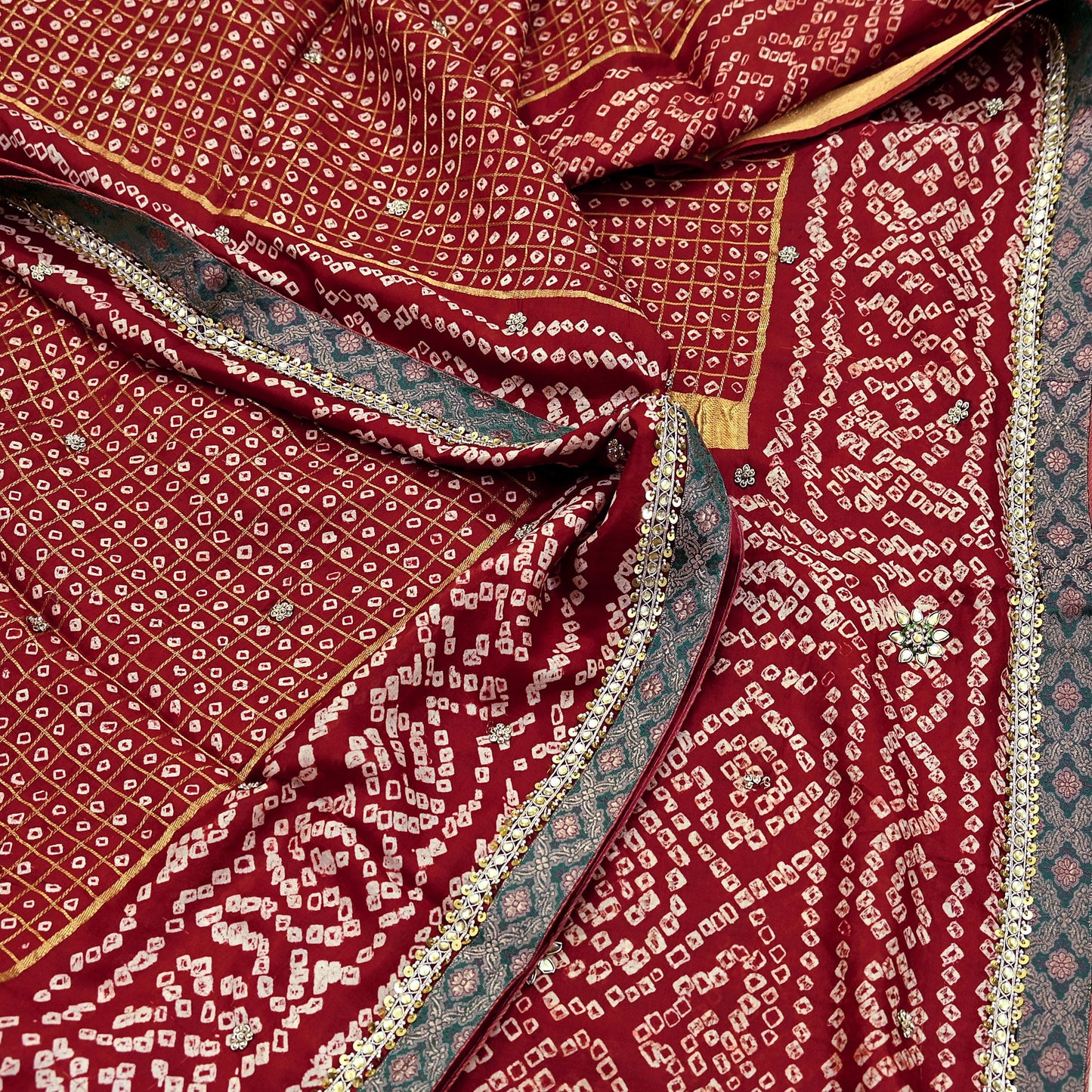 Indian Vintage Maroon Saree Hand Embroidered Bandhani Printed Sari 100% Pure Silk Indian Sari Fabric 5yard Soft Craft Fabric Beaded