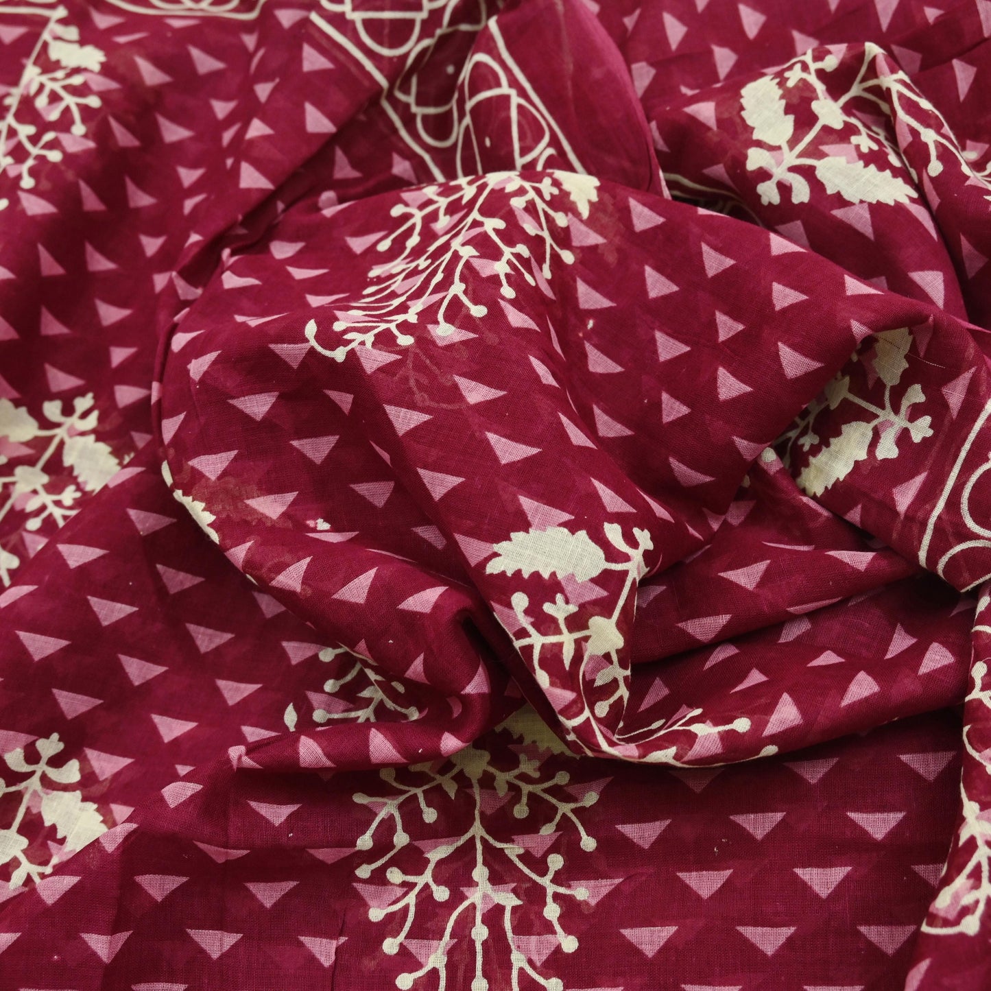 Indian Vintage Sari Ivory & Maroon Printed Pure Cotton Saree Fabric Soft Floral 5Yd Sarong Wrap Boho Fabric Kimono Soft