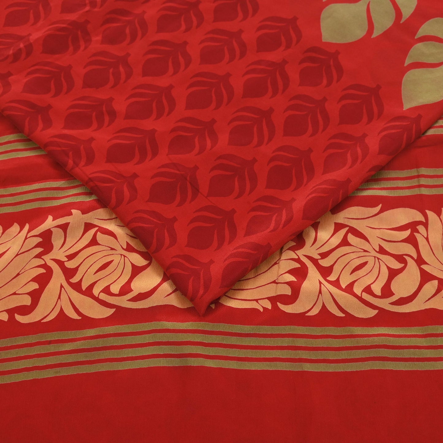 Indian Vintage Sari Red Pure Crepe Silk Printed Saree 5yd Sewing Floral Soft Craft Fabric Wrap Dress making Crafting Quilting Upcycle