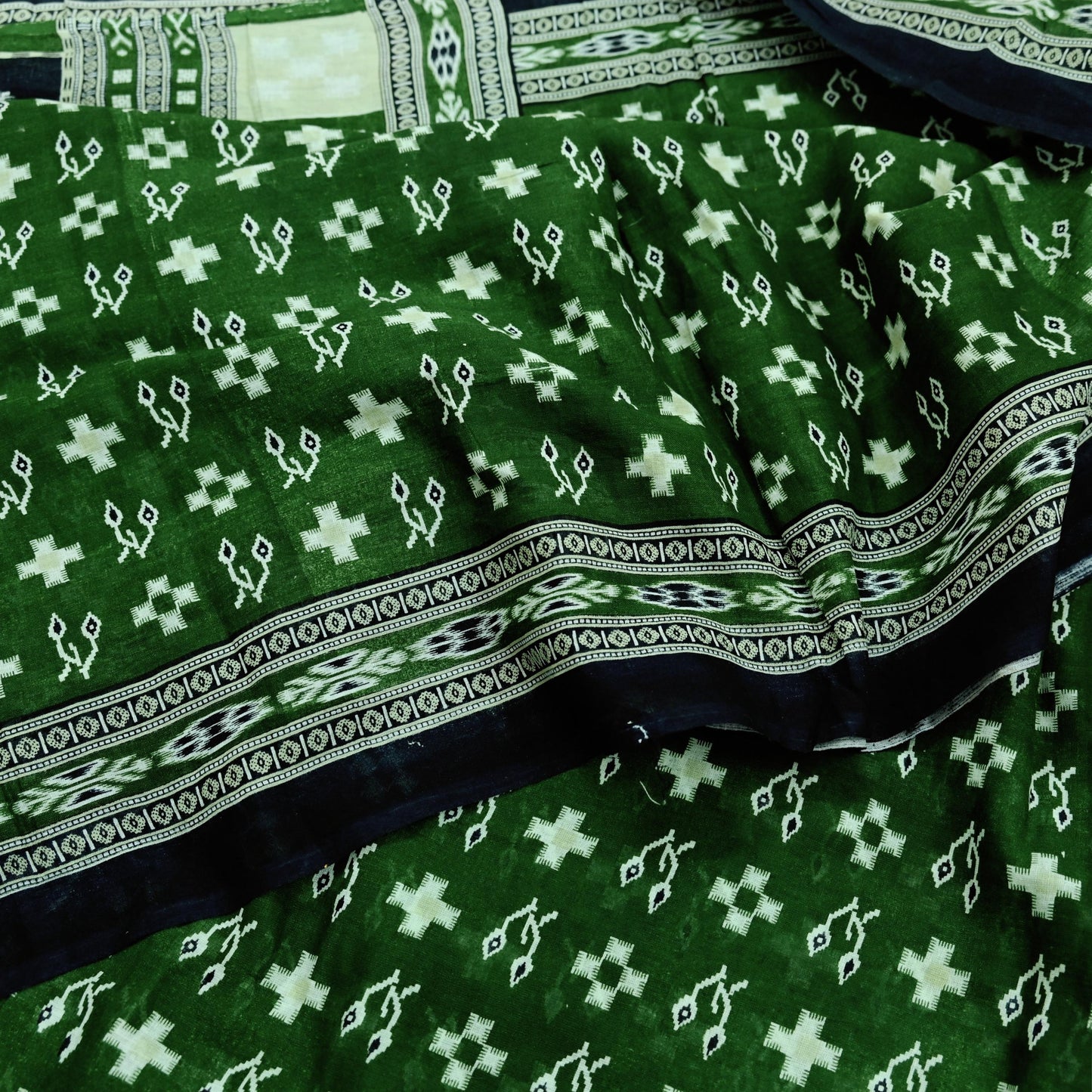 Indian Vintage Green Saree Printed Pure Cotton Sari Craft Fabric 5Yd Soft Sewing Sarong Wrap Boho Floral Upcycle Quilting For Crafting