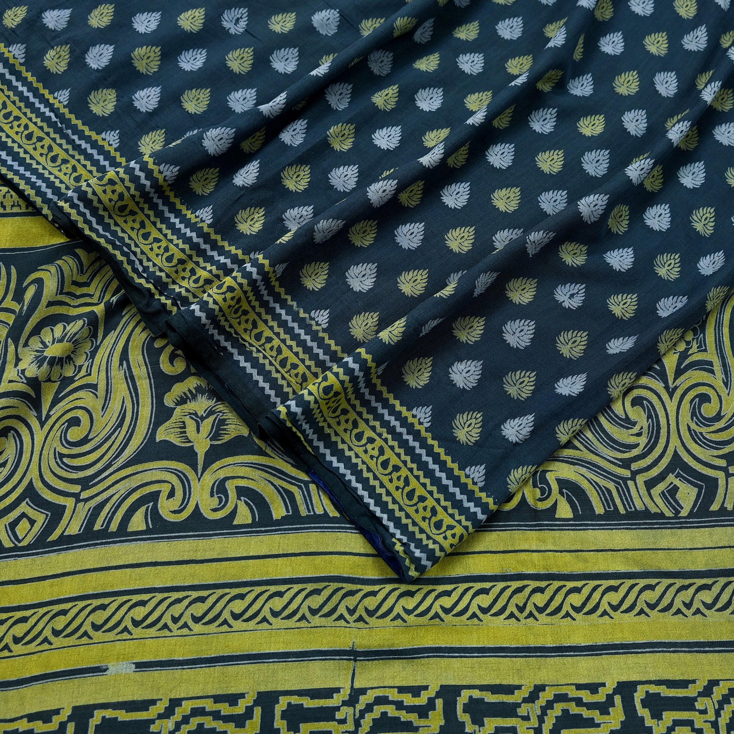 Indian Vintage Green & Gray Saree Printed Pure Cotton Sari Craft Fabric 5Yd Sewing Soft Sarong Wrap Boho Floral Quilting Crafting