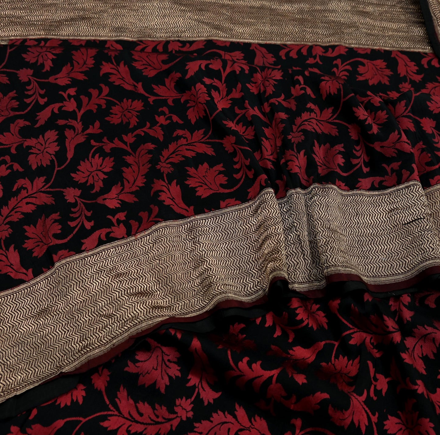 Indian Vintage Heavy Sari Black Hand Woven Sarees 100% Pure Silk Zari 5Yd Dress making Crafting Upcycle Quilting Floral