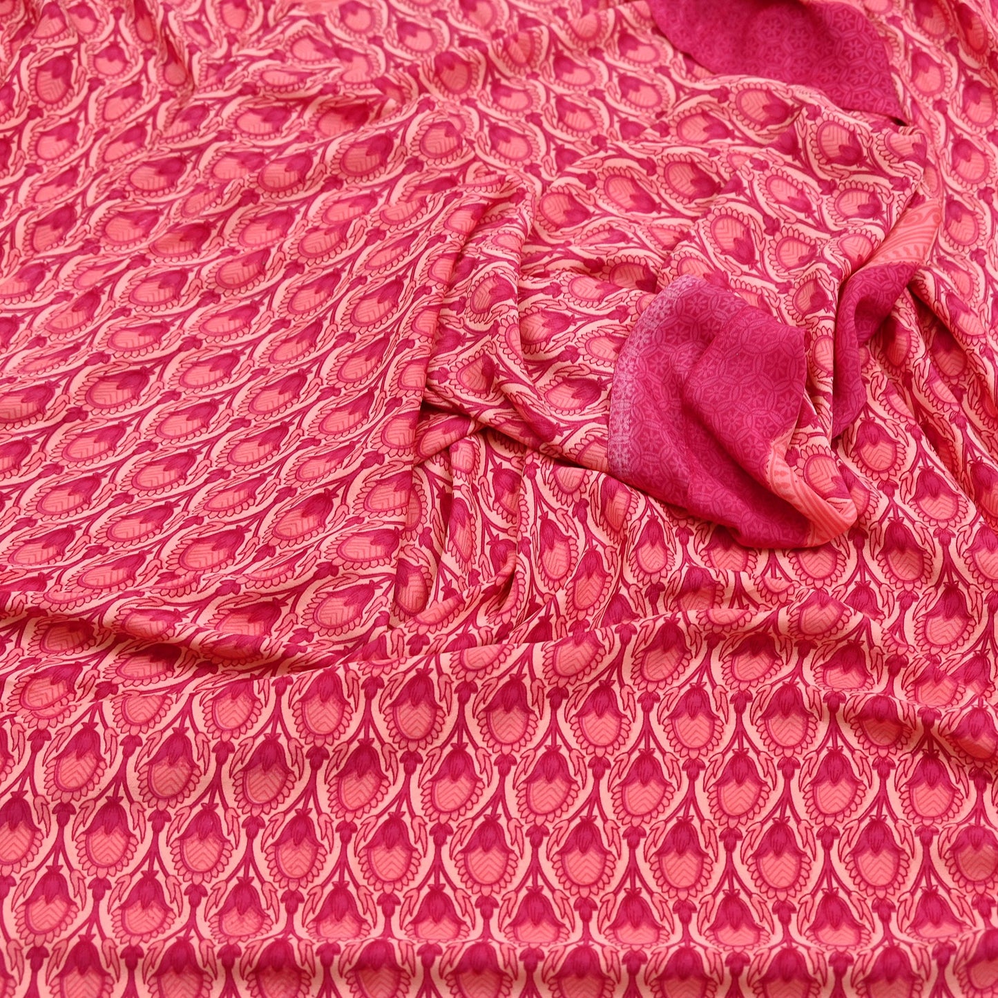 Indian Vintage Sari Peach & Pink Moss Crepe Printed Sarees 5yd Craft Fabric Sewing Floral Soft Dress making Quilting Crafting Upcycle Used