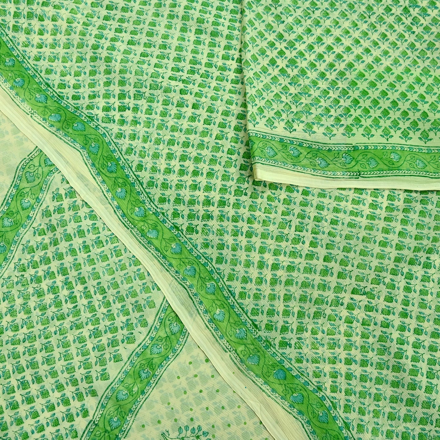 Indian Vintage Sari Green & Ivory Pure Chiffon Silk Printed Sarees 5Yd Craft Fabric Sewing Soft Light Sari Dress Making Upcycle Quilting