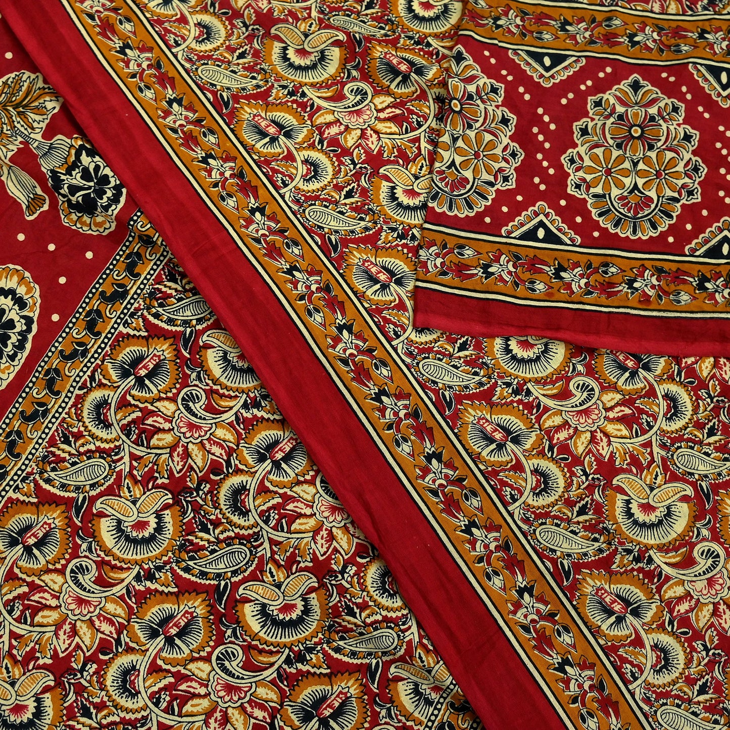 Indian Vintage Red & Beige Saree Printed 100% Pure Cotton Sari Craft Fabric 5Yd Soft Sewing Sarong Wrap Dress Making Quilting Crafting