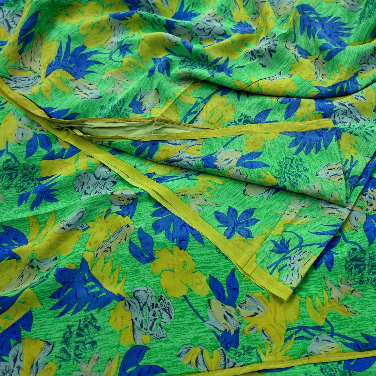 Indian Vintage Sari Lemon & Green Pure Crepe Silk Printed Sarees 6yd Sewing Floral Craft Fabric Wrap Dress making For Crafting Quilting